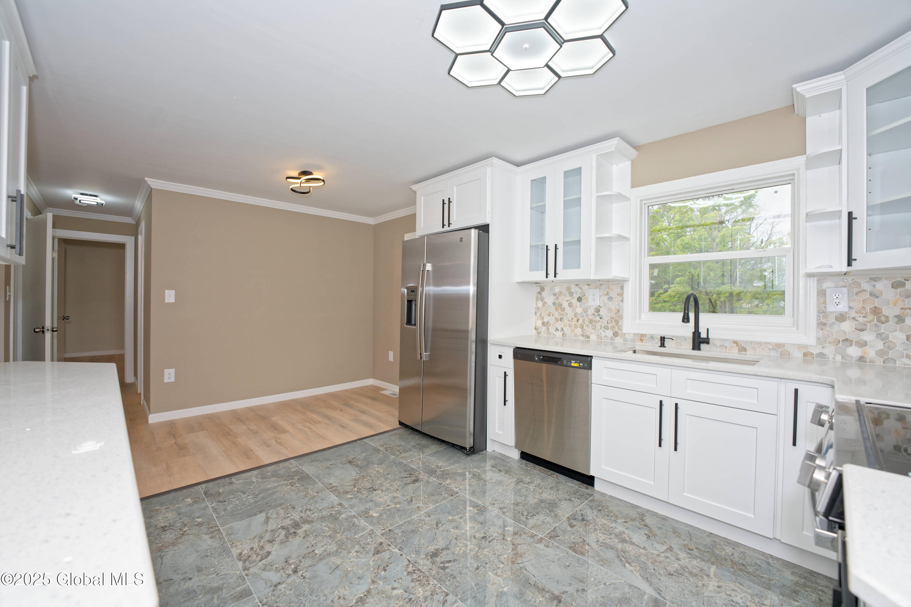 2775 Curry Road, Schenectady, New York image 11