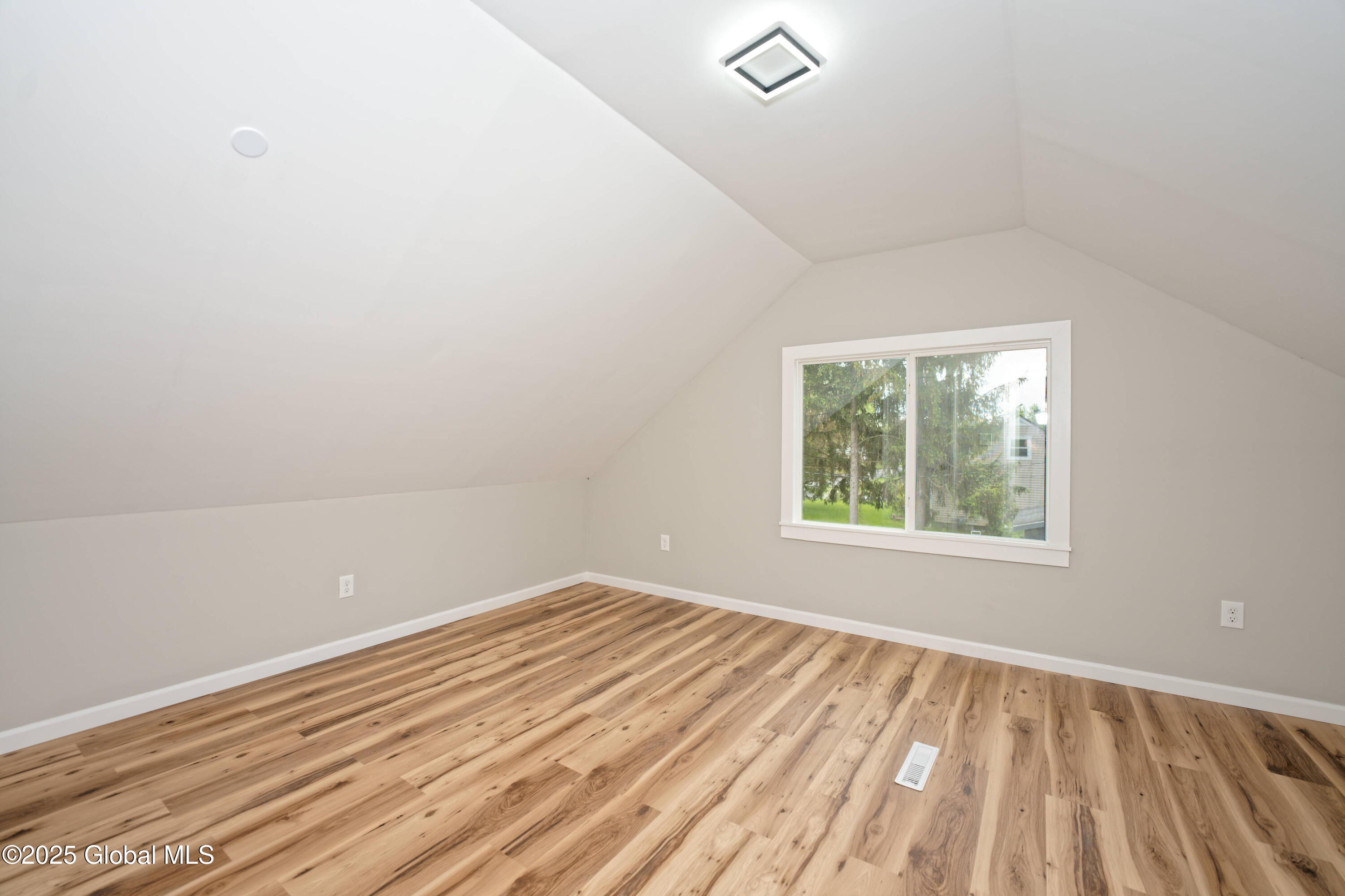 2775 Curry Road, Schenectady, New York image 27