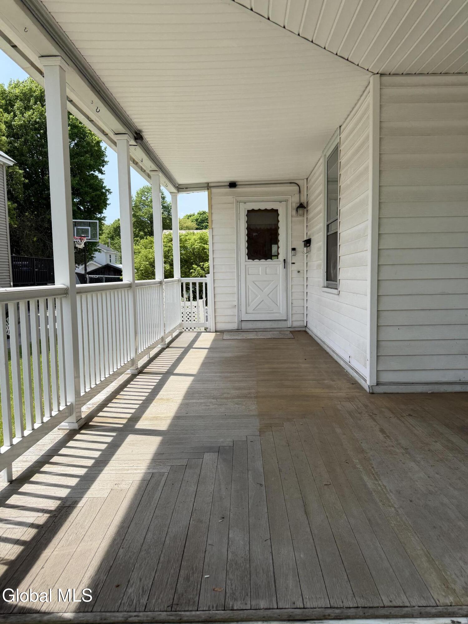 52 Walnut Street
