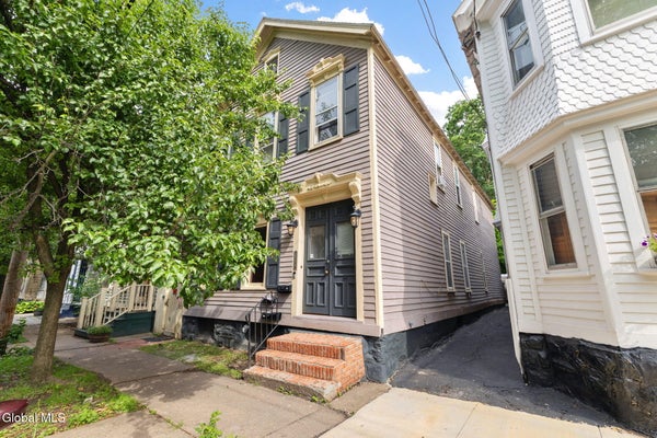 134 FRONT ST, SCHENECTADY, NY 12305 - Image 1eb2aeaa91e3be62cbfc5b17ce91c67b/4136103958