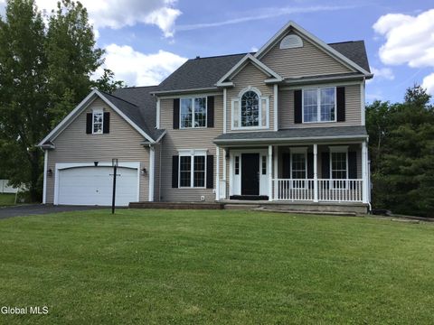 Homes For Sale - 10 Reynolds Court<br/> Delmar, NY 12054