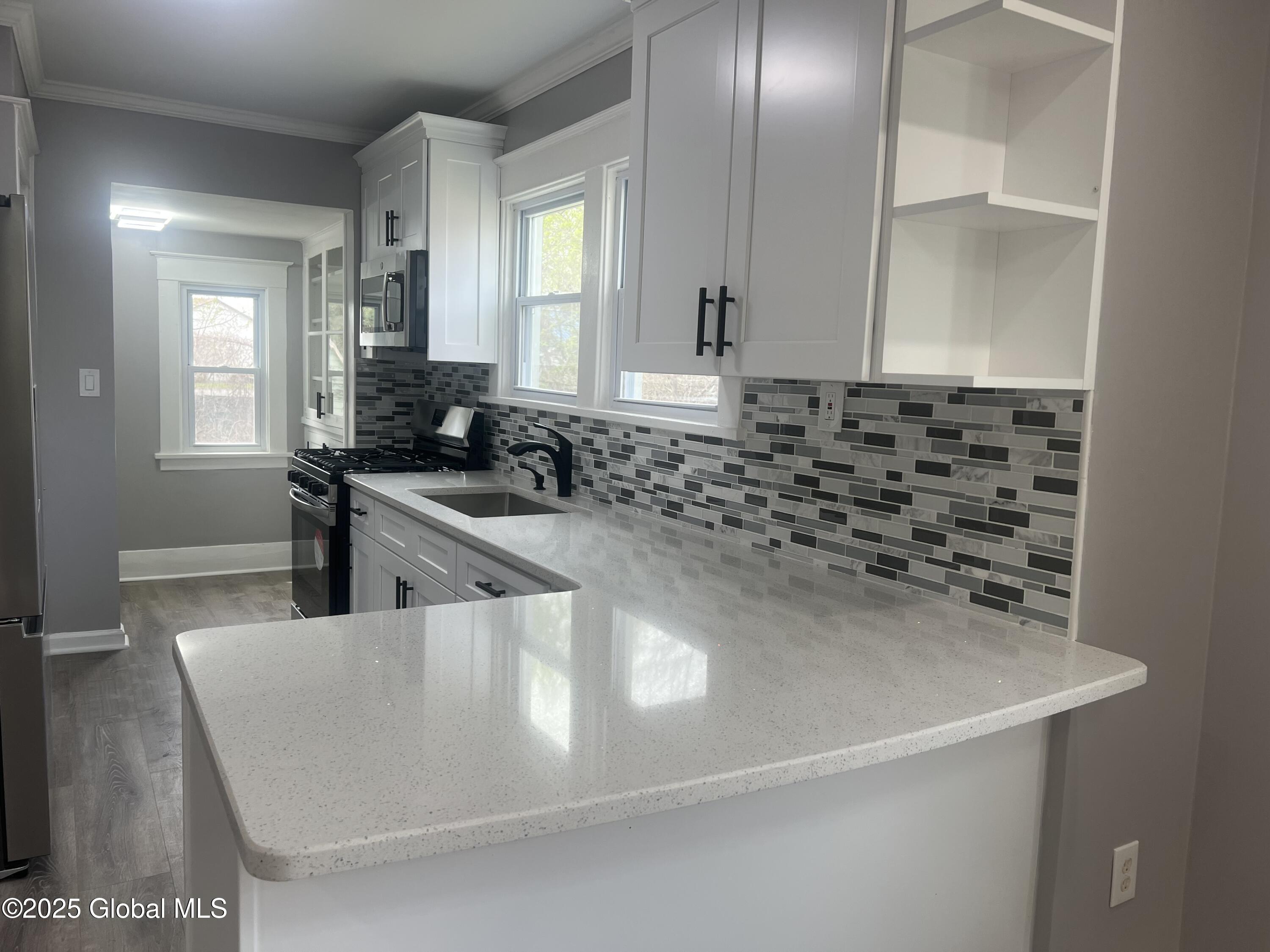 1732 Avenue H, Schenectady, New York image 6