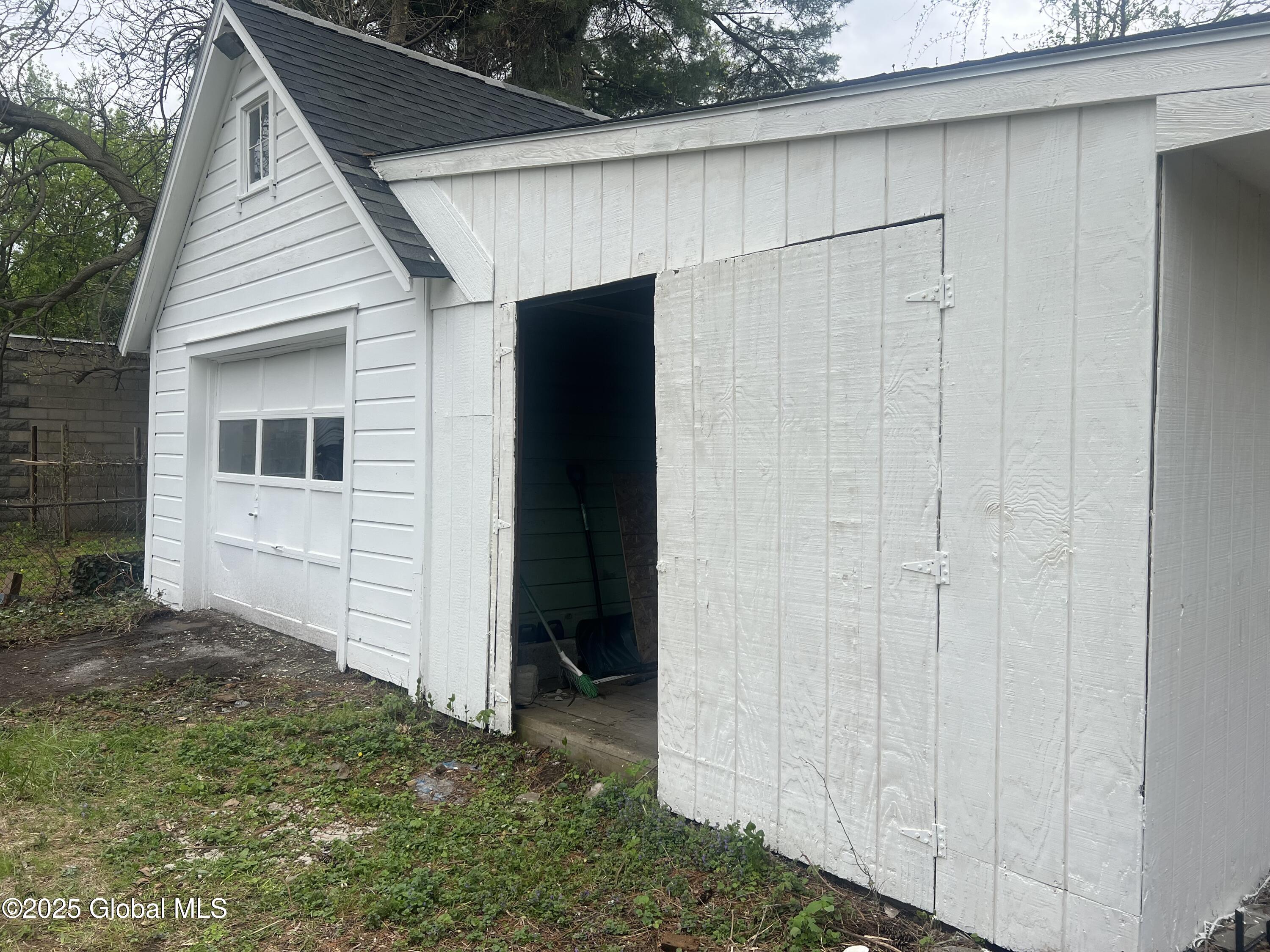 1732 Avenue H, Schenectady, New York image 28