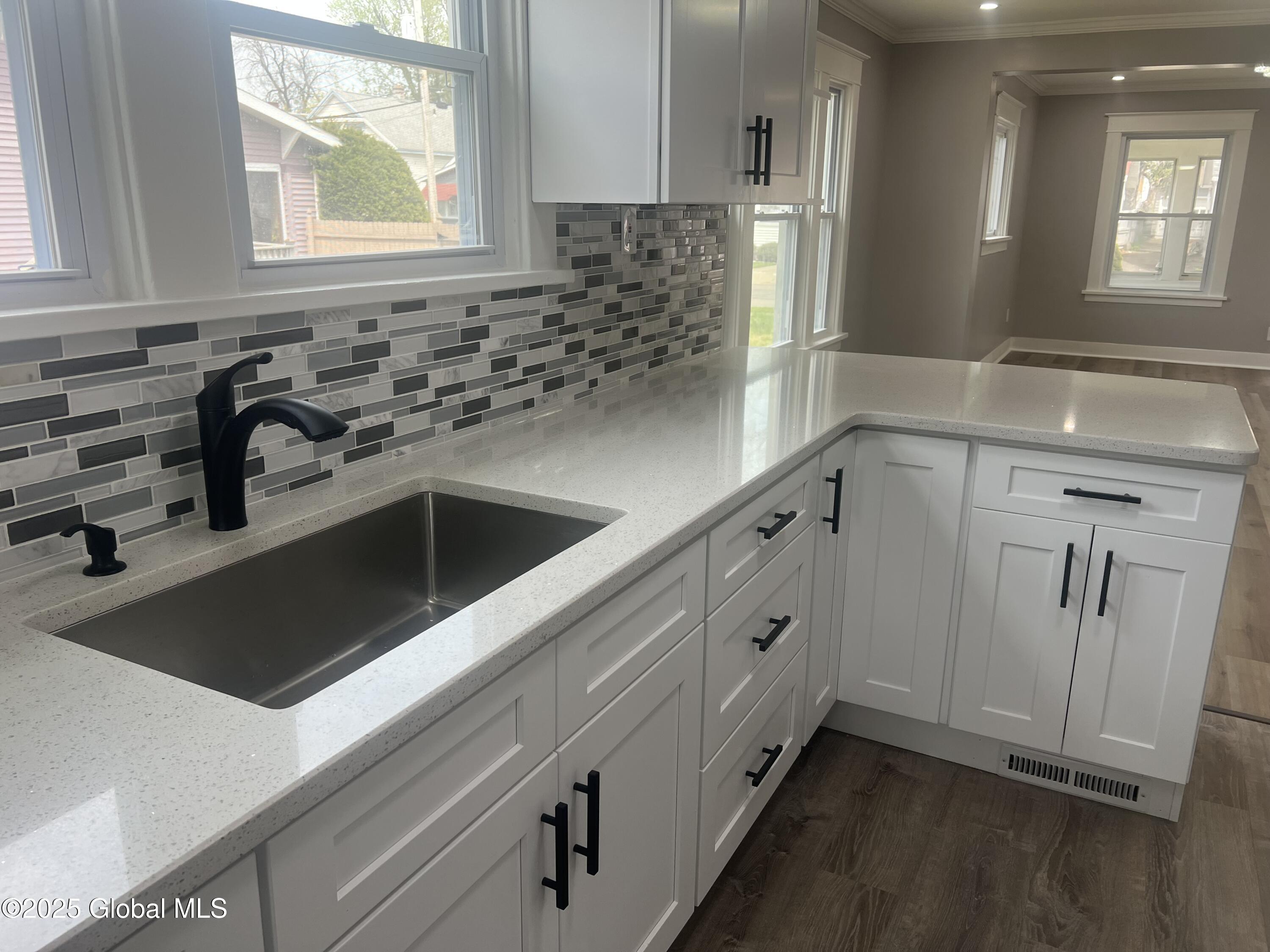 1732 Avenue H, Schenectady, New York image 10