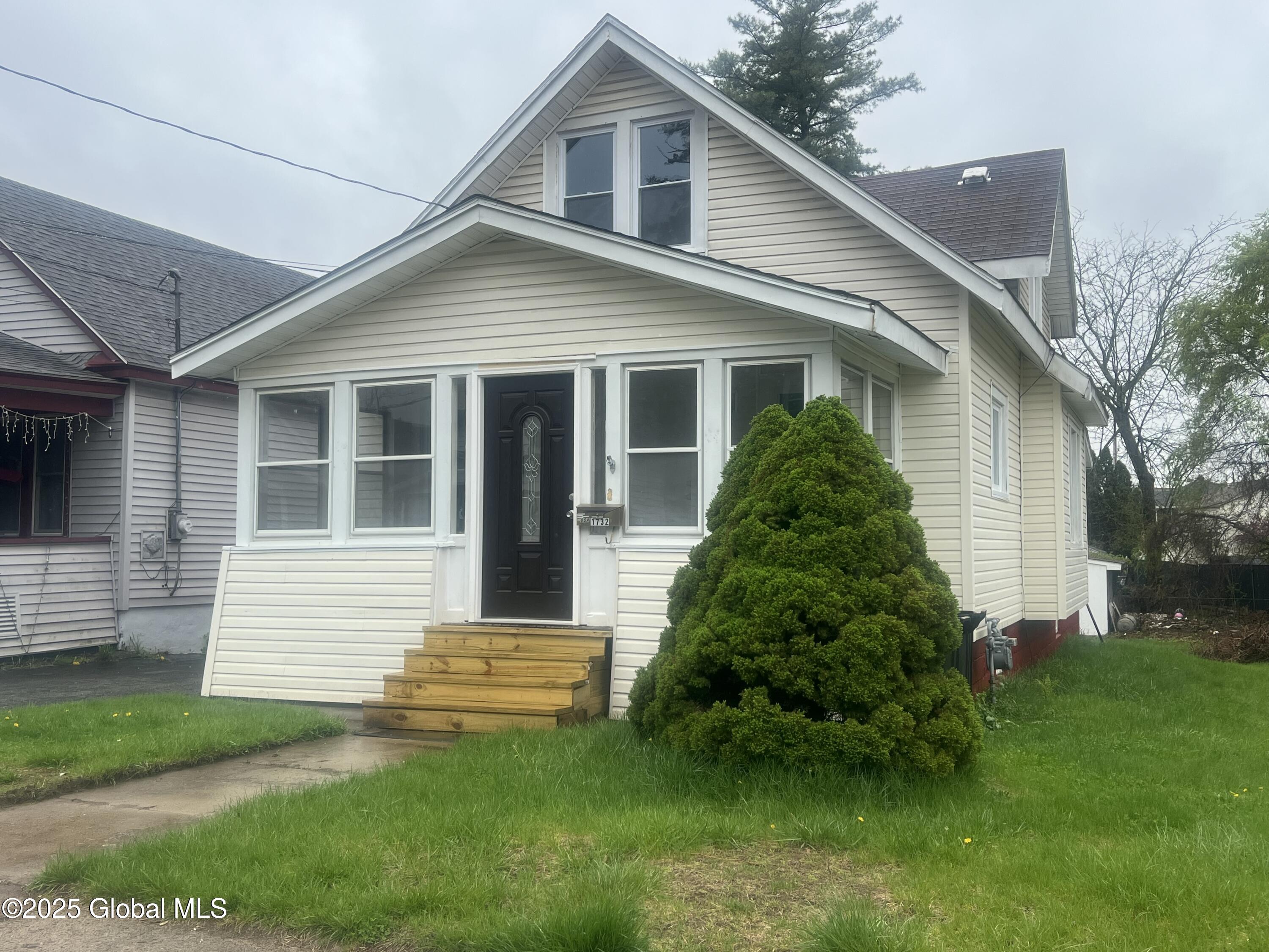 1732 Avenue H, Schenectady, New York image 2