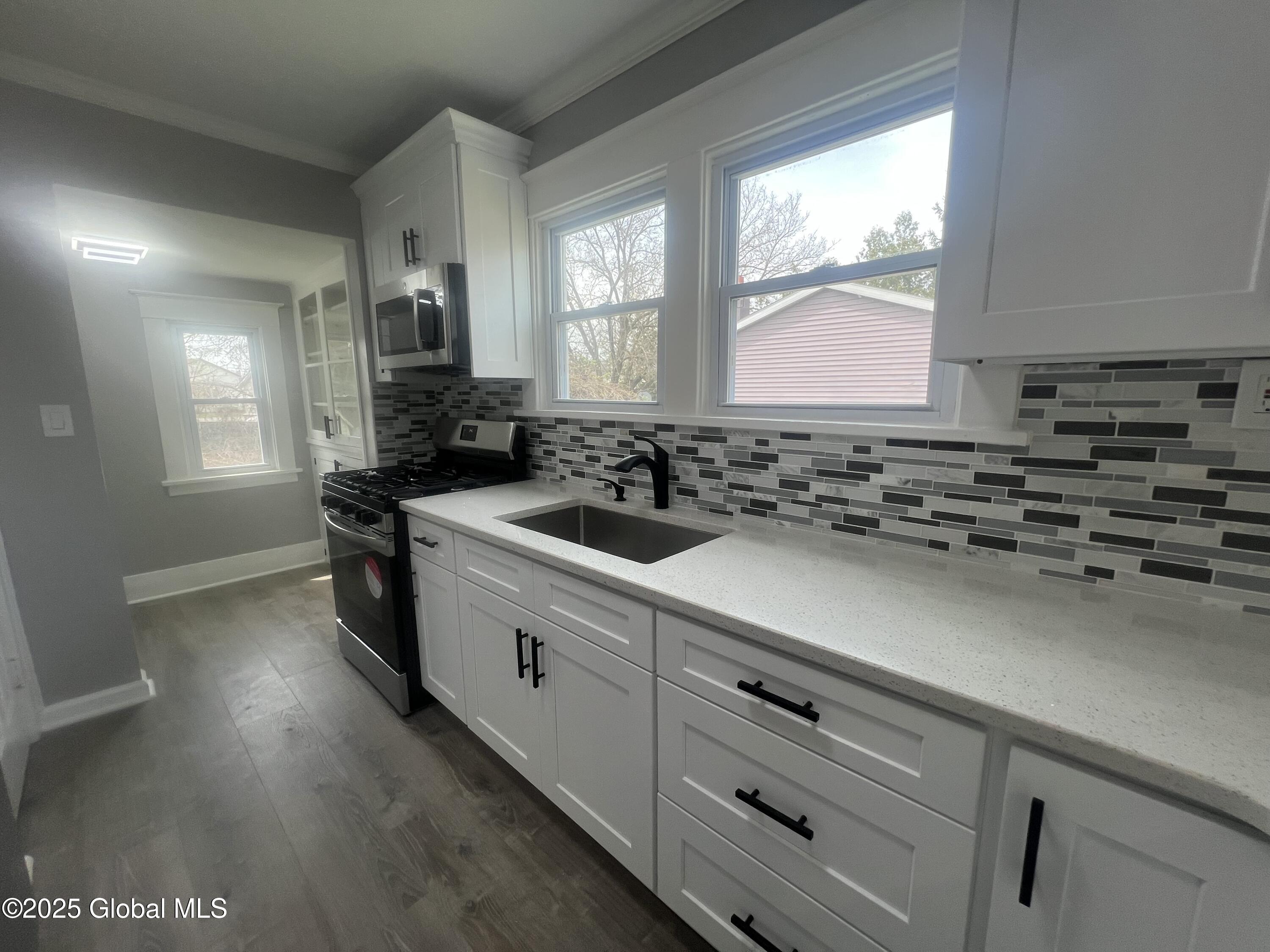1732 Avenue H, Schenectady, New York image 7