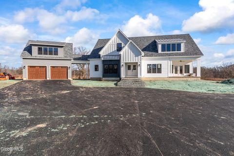 Apartment For Sale - 811 Walden's Pond Road<br/> Guilderland, NY 12203