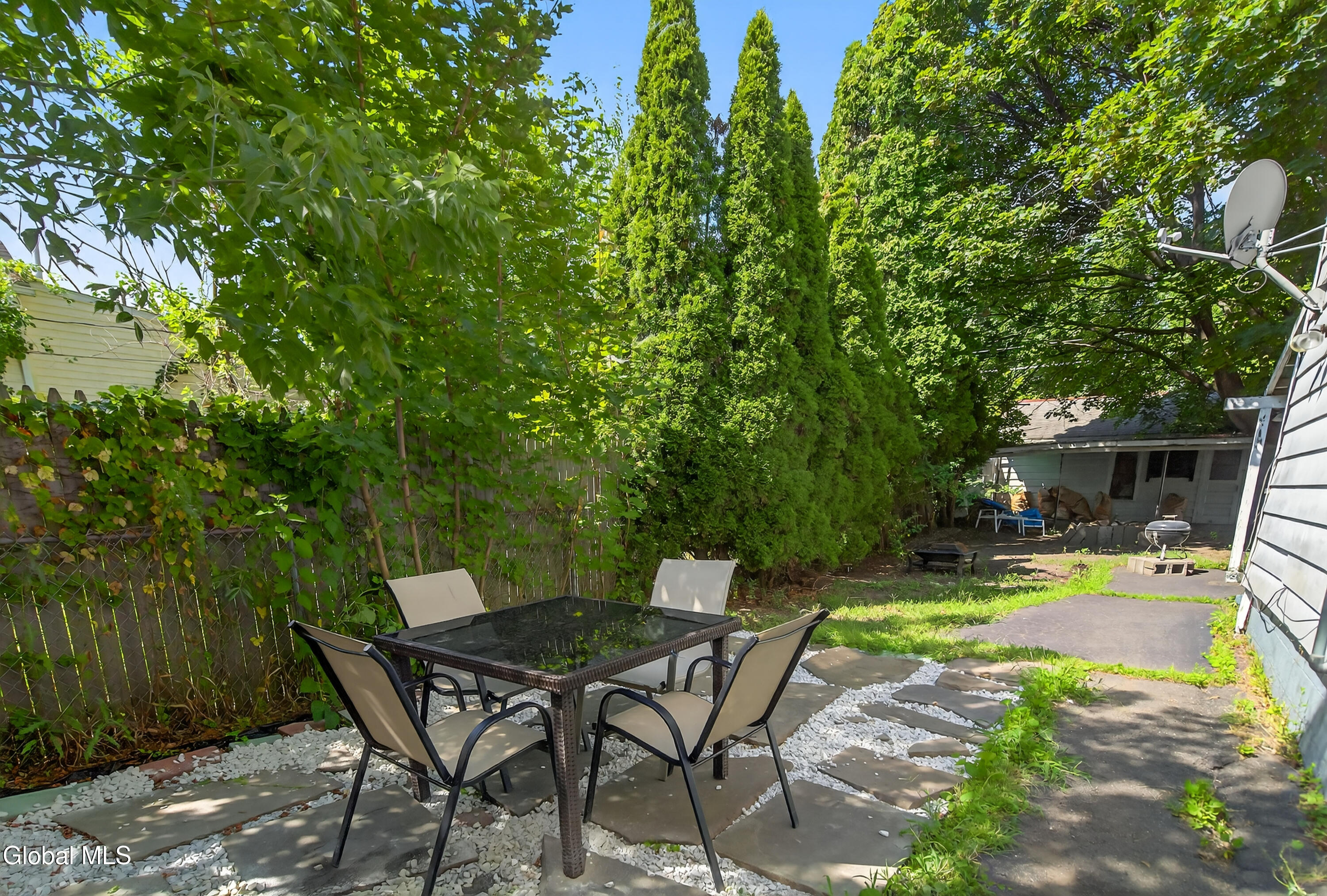 Watervliet, New York 12189, United States, 5 Bedrooms Bedrooms, ,2 BathroomsBathrooms,Residential,Active,193358