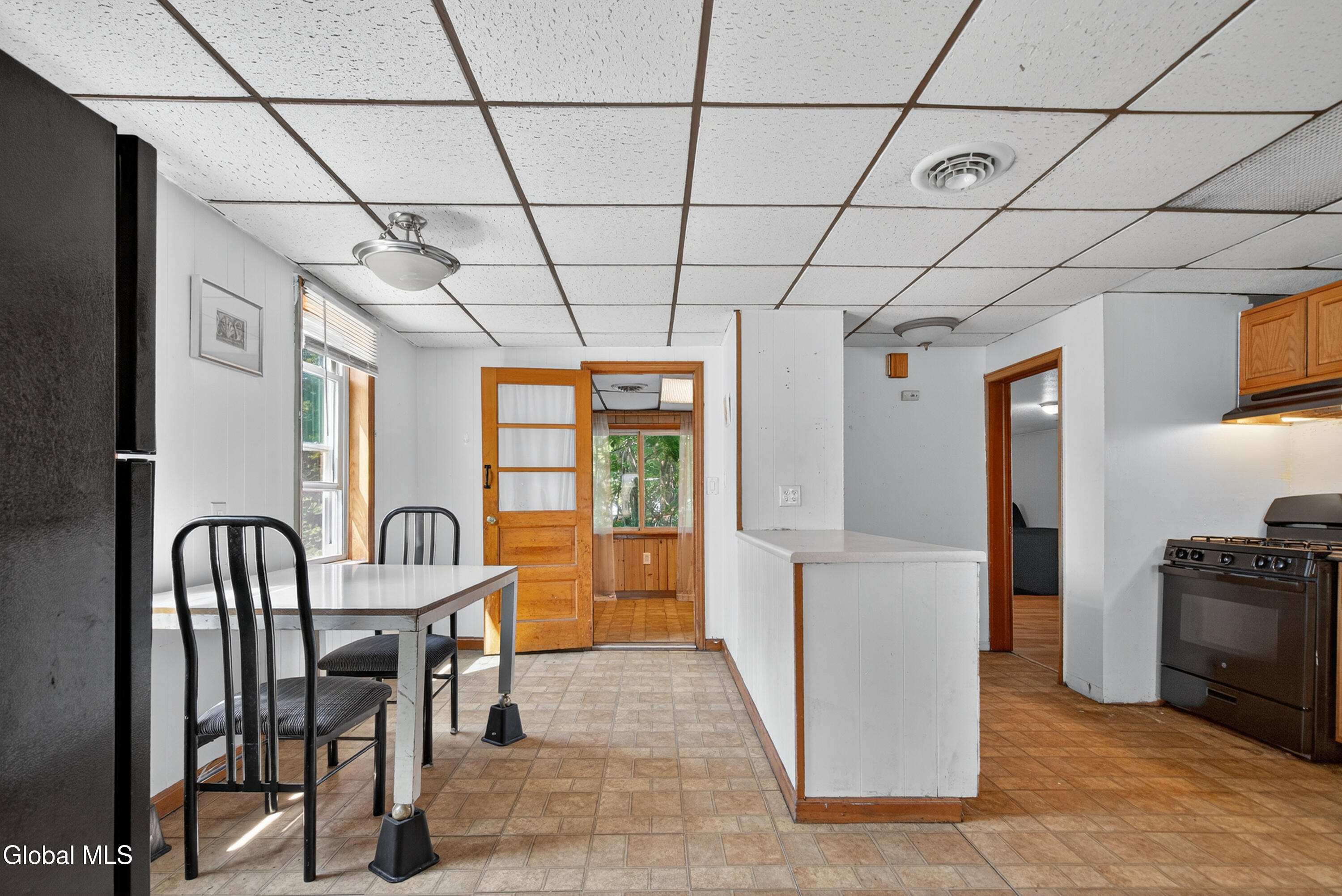 Watervliet, New York 12189, United States, 5 Bedrooms Bedrooms, ,2 BathroomsBathrooms,Residential,Active,193358