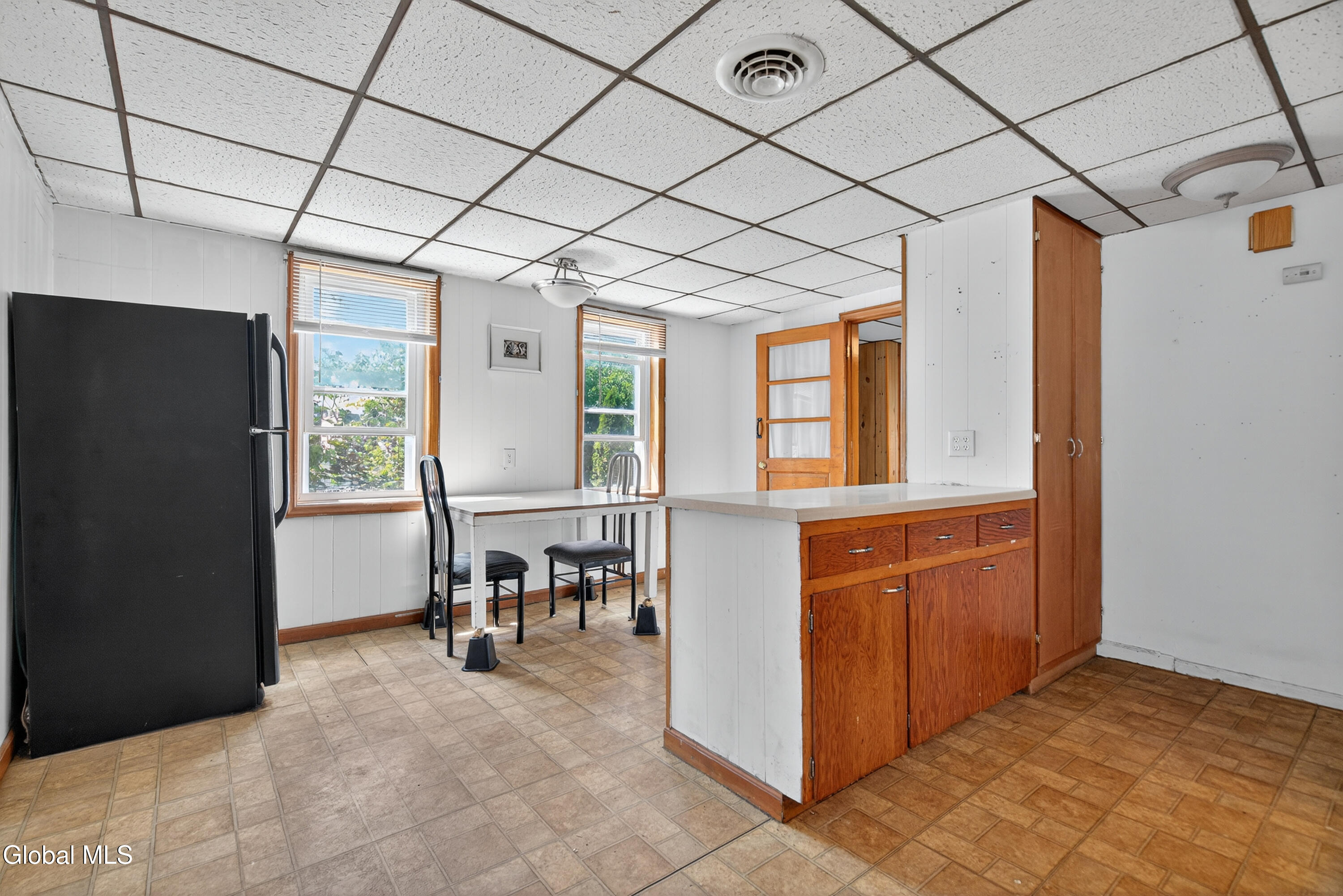 Watervliet, New York 12189, United States, 5 Bedrooms Bedrooms, ,2 BathroomsBathrooms,Residential,Active,193358