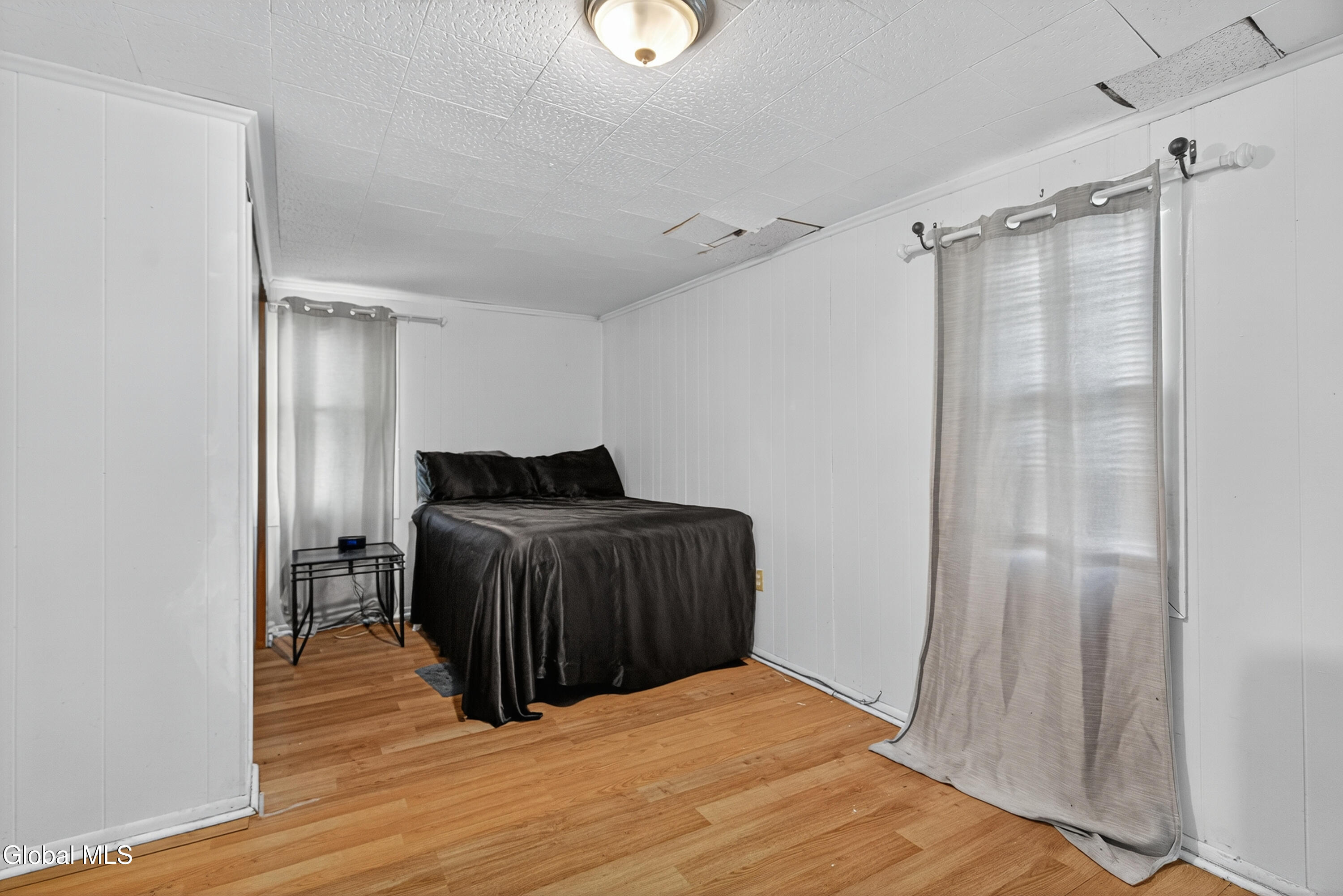 Watervliet, New York 12189, United States, 5 Bedrooms Bedrooms, ,2 BathroomsBathrooms,Residential,Active,193358