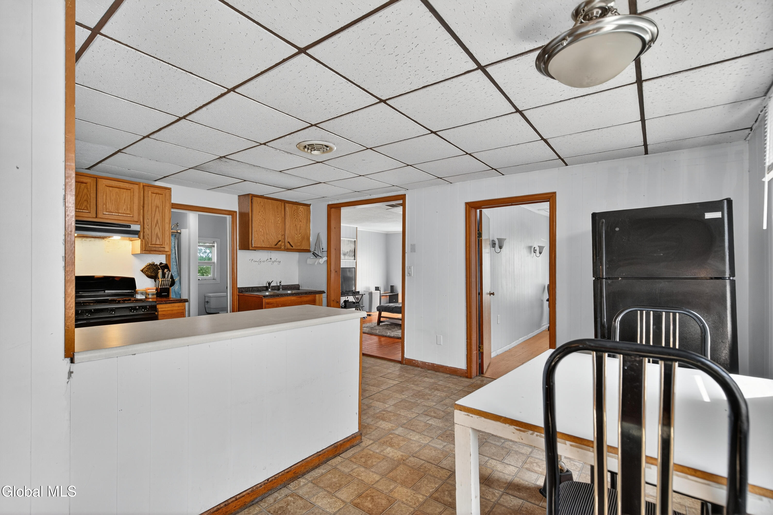 Watervliet, New York 12189, United States, 5 Bedrooms Bedrooms, ,2 BathroomsBathrooms,Residential,Active,193358