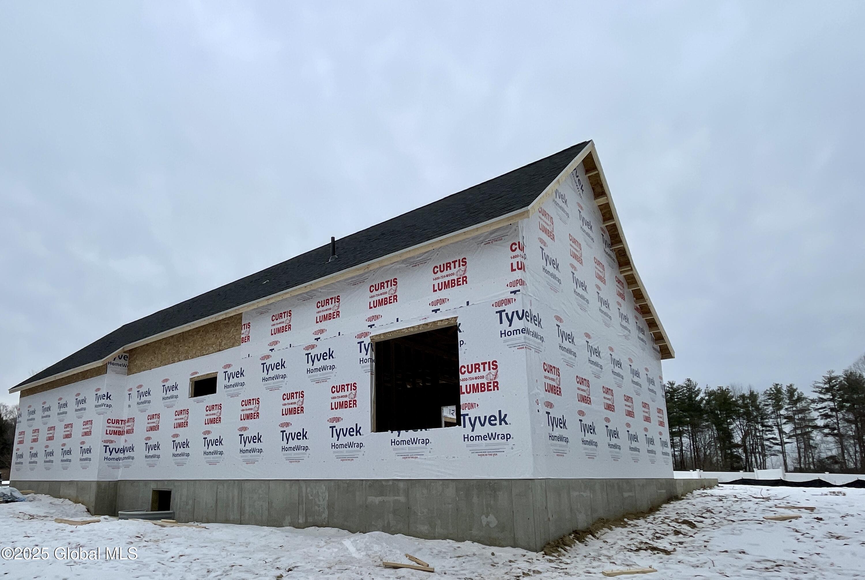 Wilton, New York 12831, United States, 3 Bedrooms Bedrooms, ,2 BathroomsBathrooms,Residential,Pending,21948