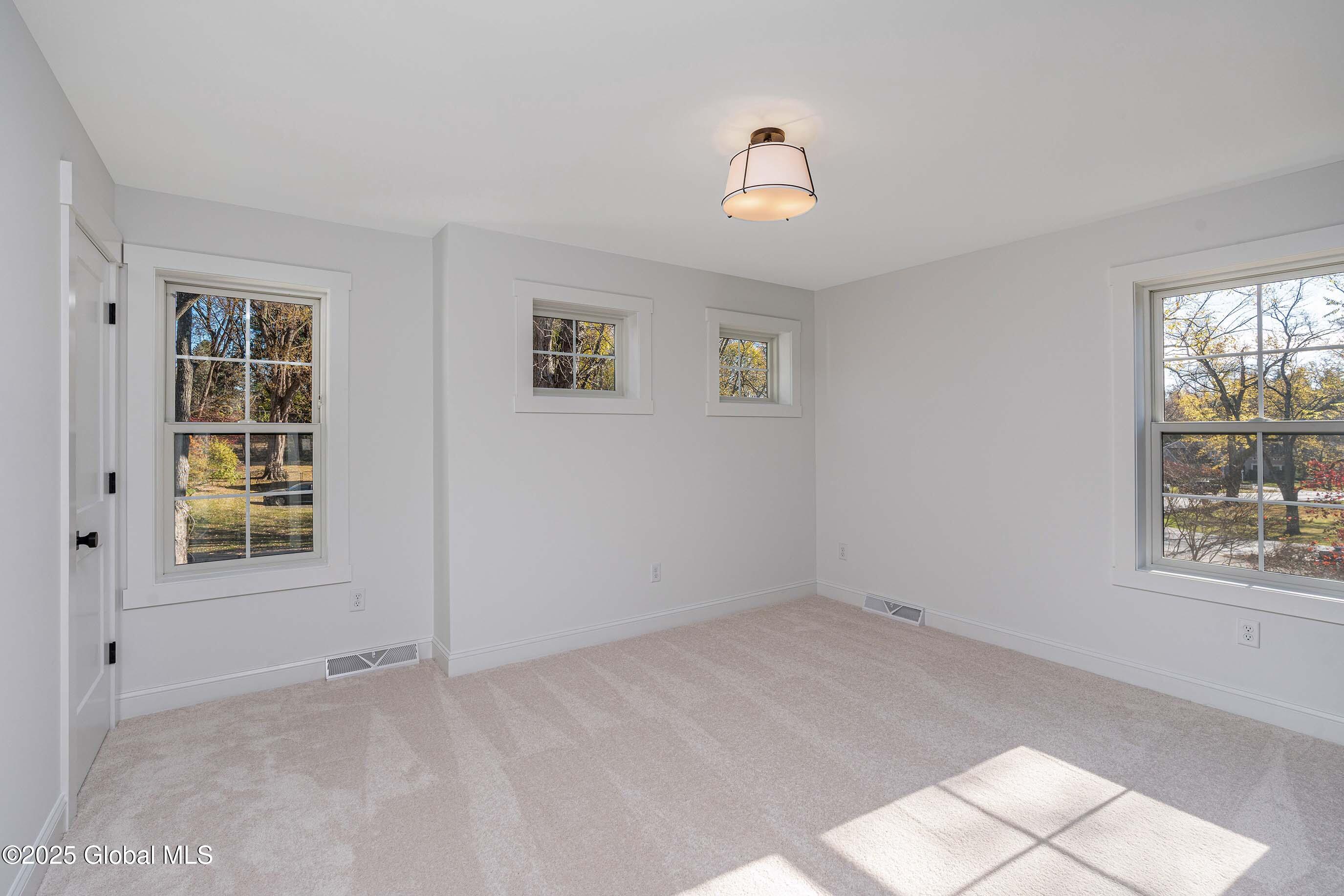 223 Pinewood Drive, Guilderland, New York image 17