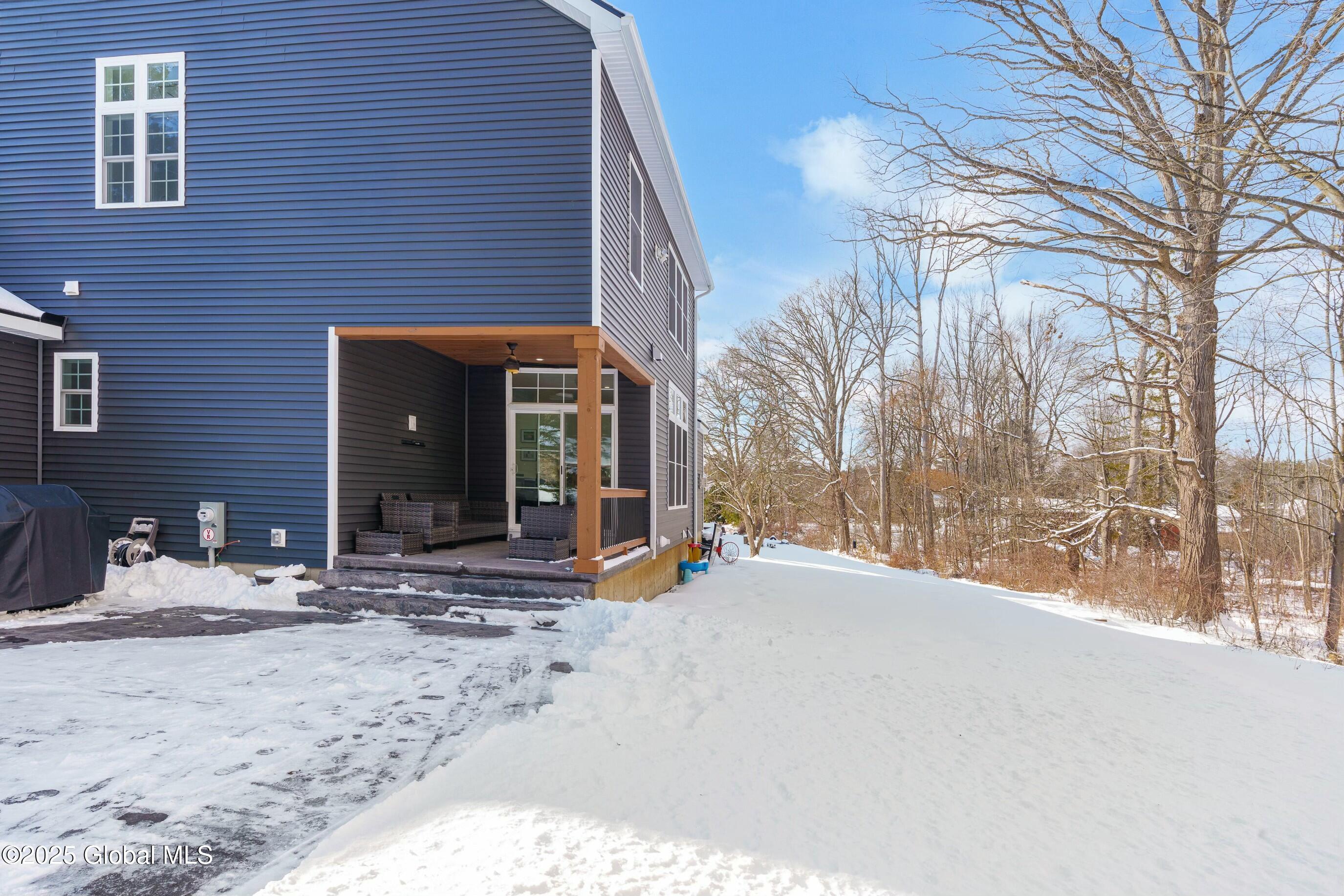 223 Pinewood Drive, Guilderland, New York image 44