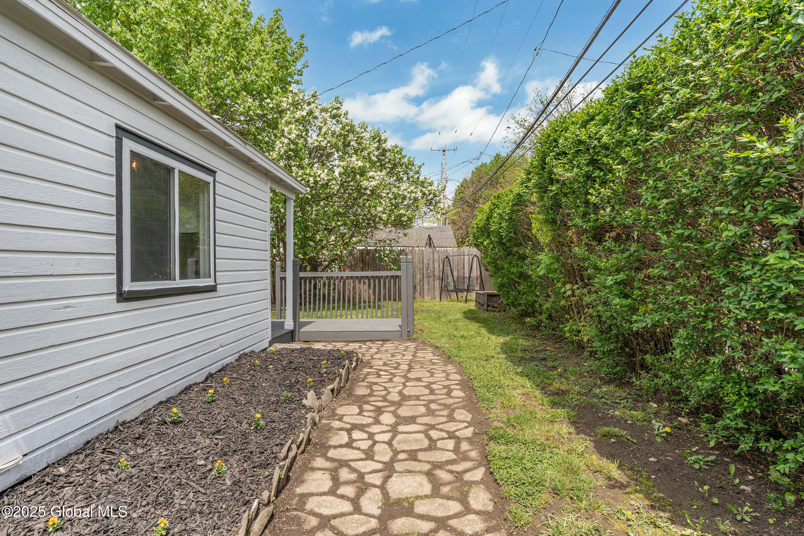 37 111th Street, Troy, New York image 16