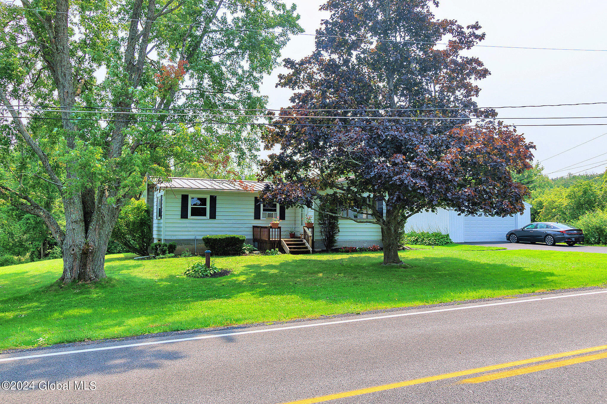 81 Middle Road, Altamont, New York image 38