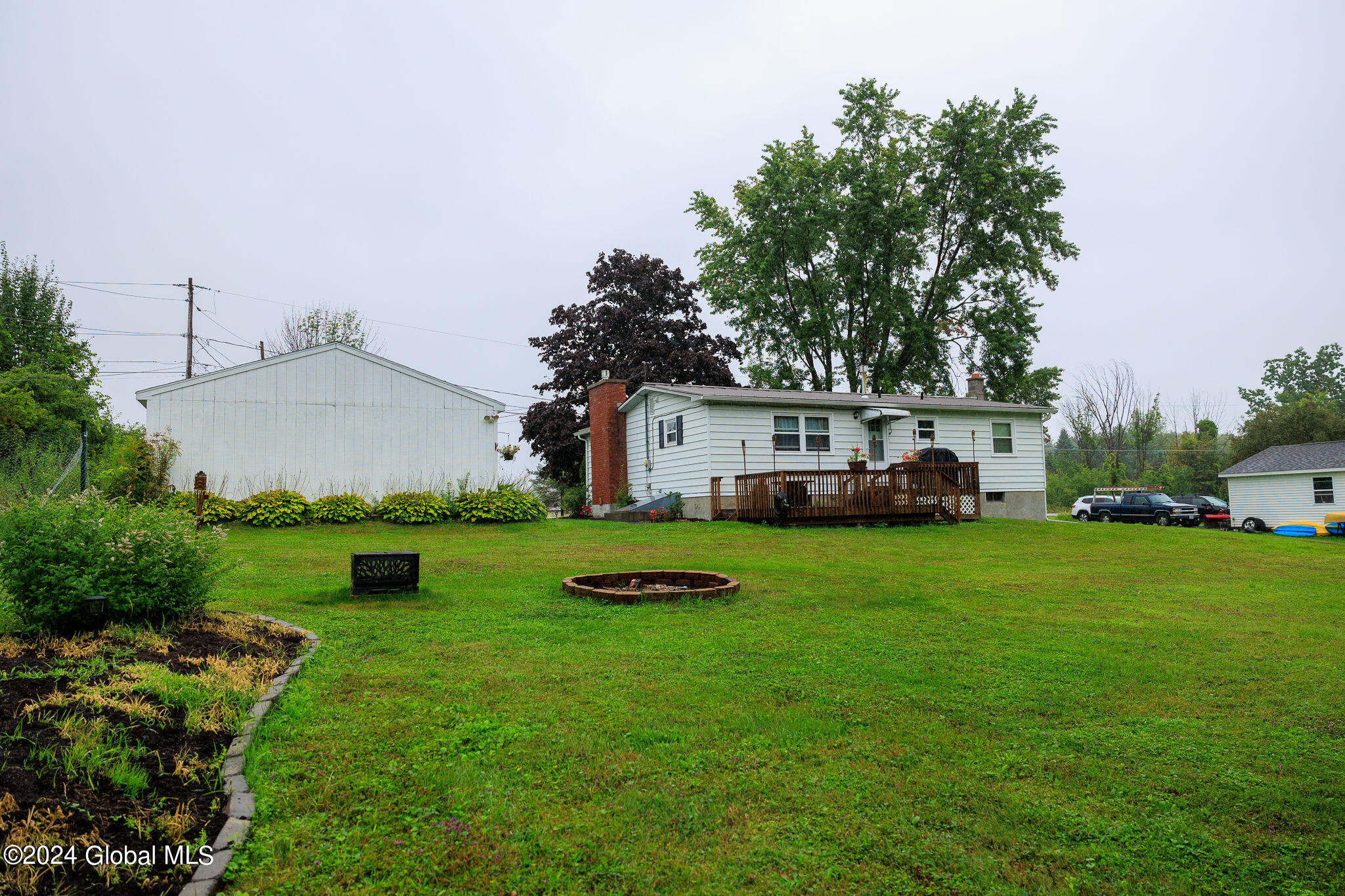 81 Middle Road, Altamont, New York image 5