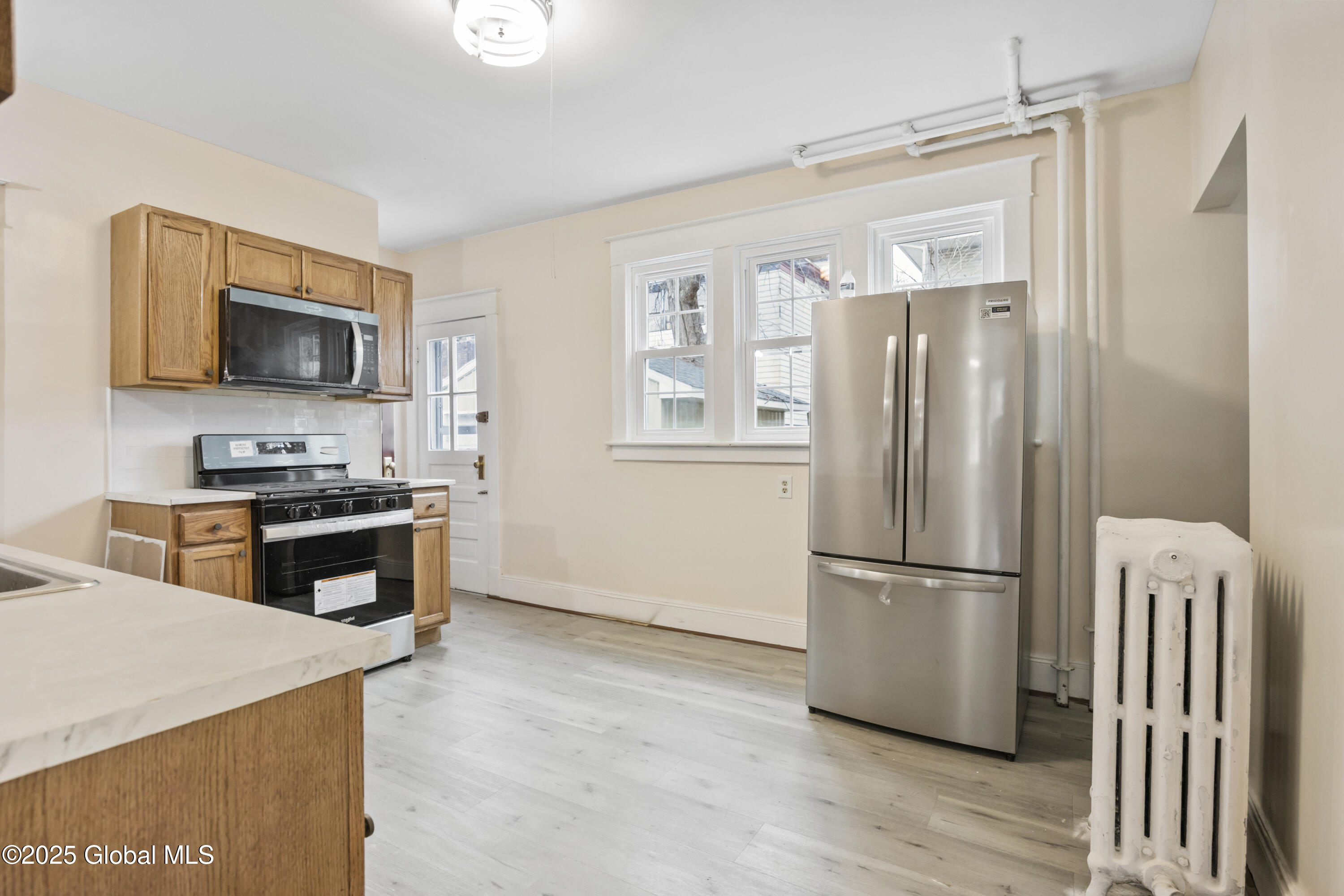 559 Myrtle Avenue, Albany, New York image 12