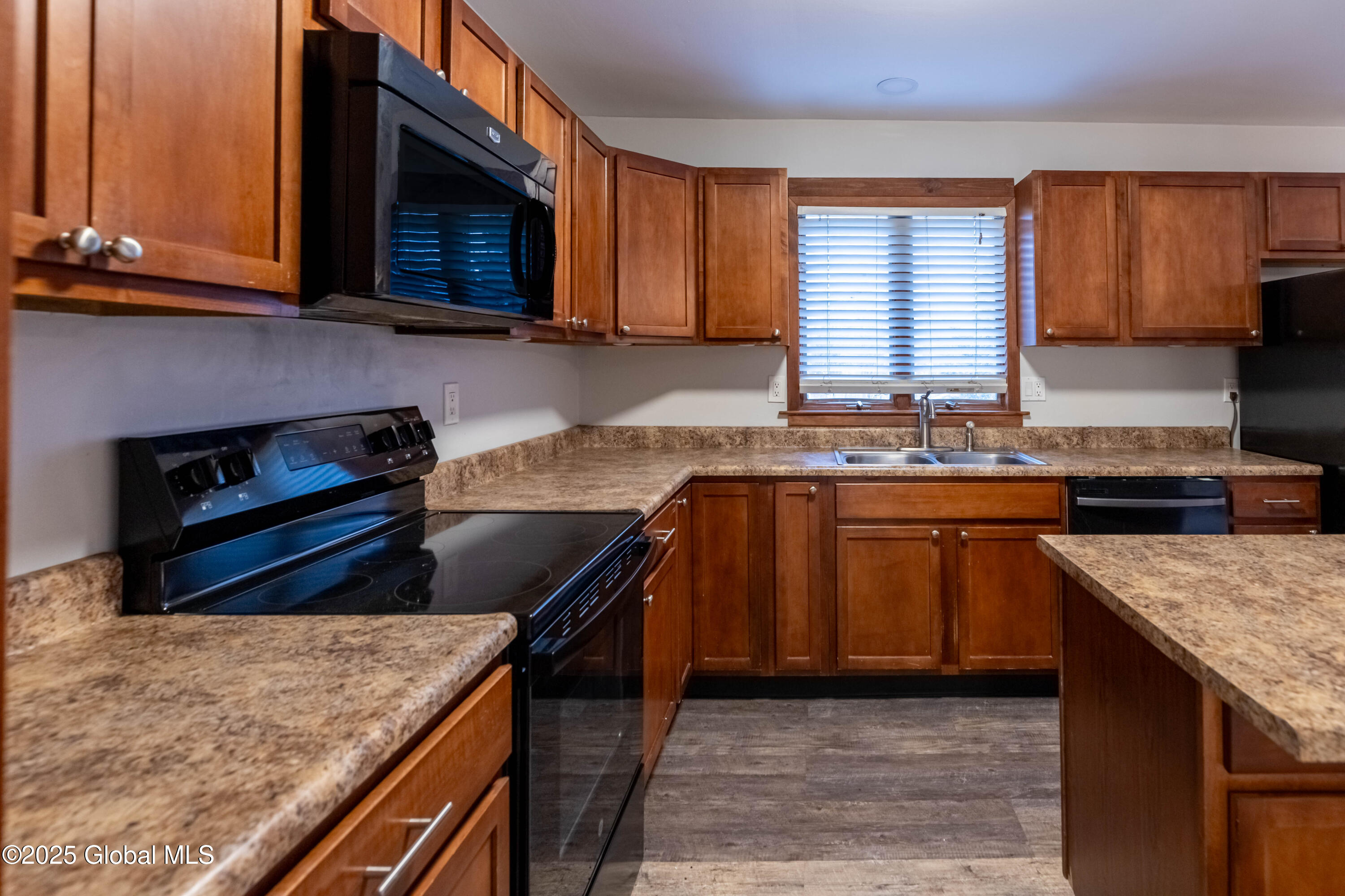 10 Bayberry Drive, Castleton On Hudson, New York image 10