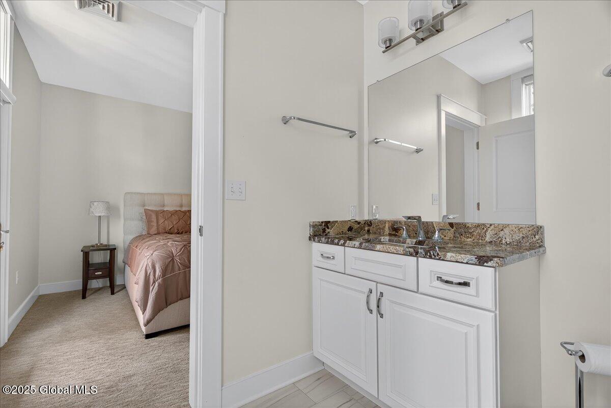 55 Phila Street #202, Saratoga Springs, New York image 11