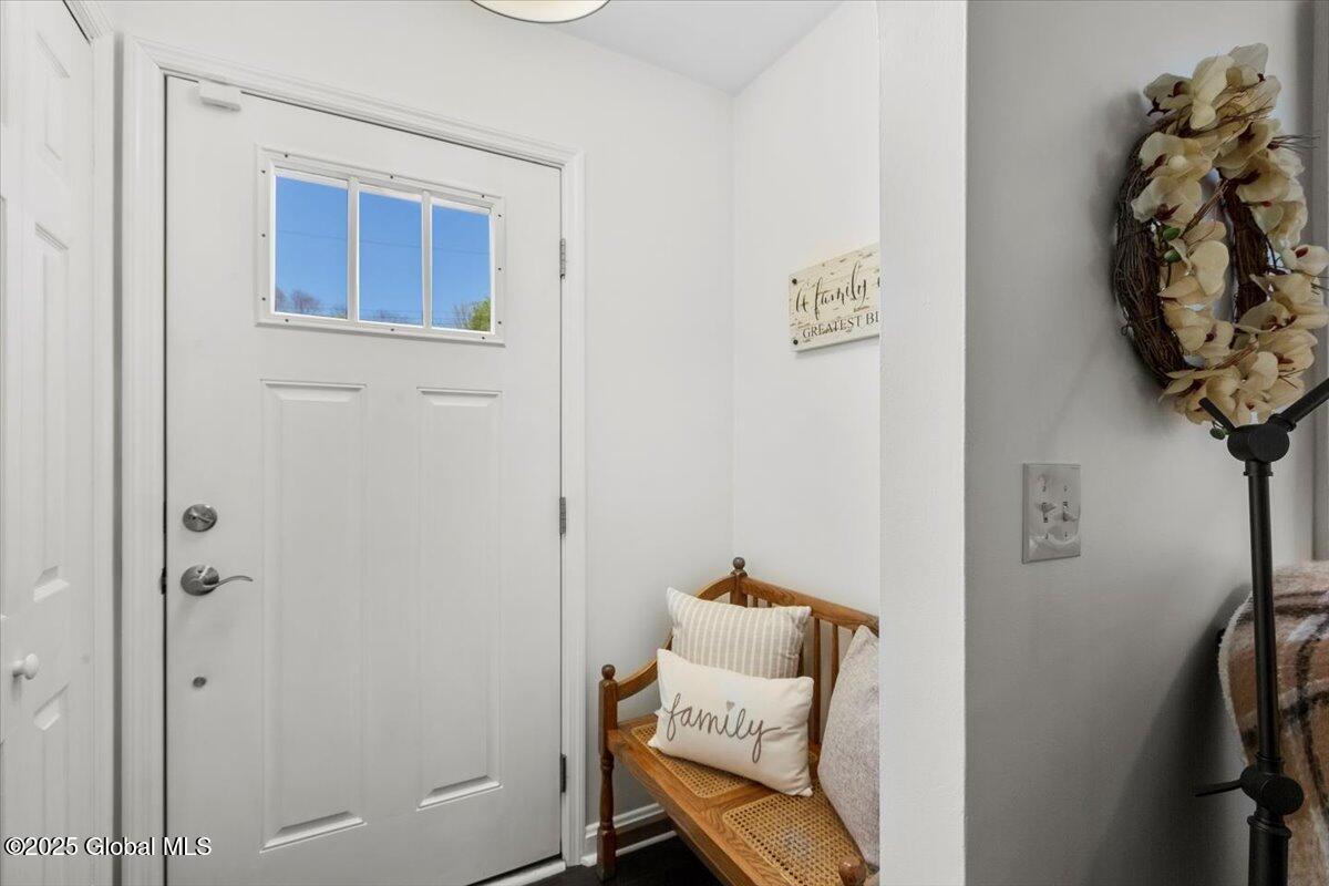 1049 Eugene Drive, Schenectady, New York image 11