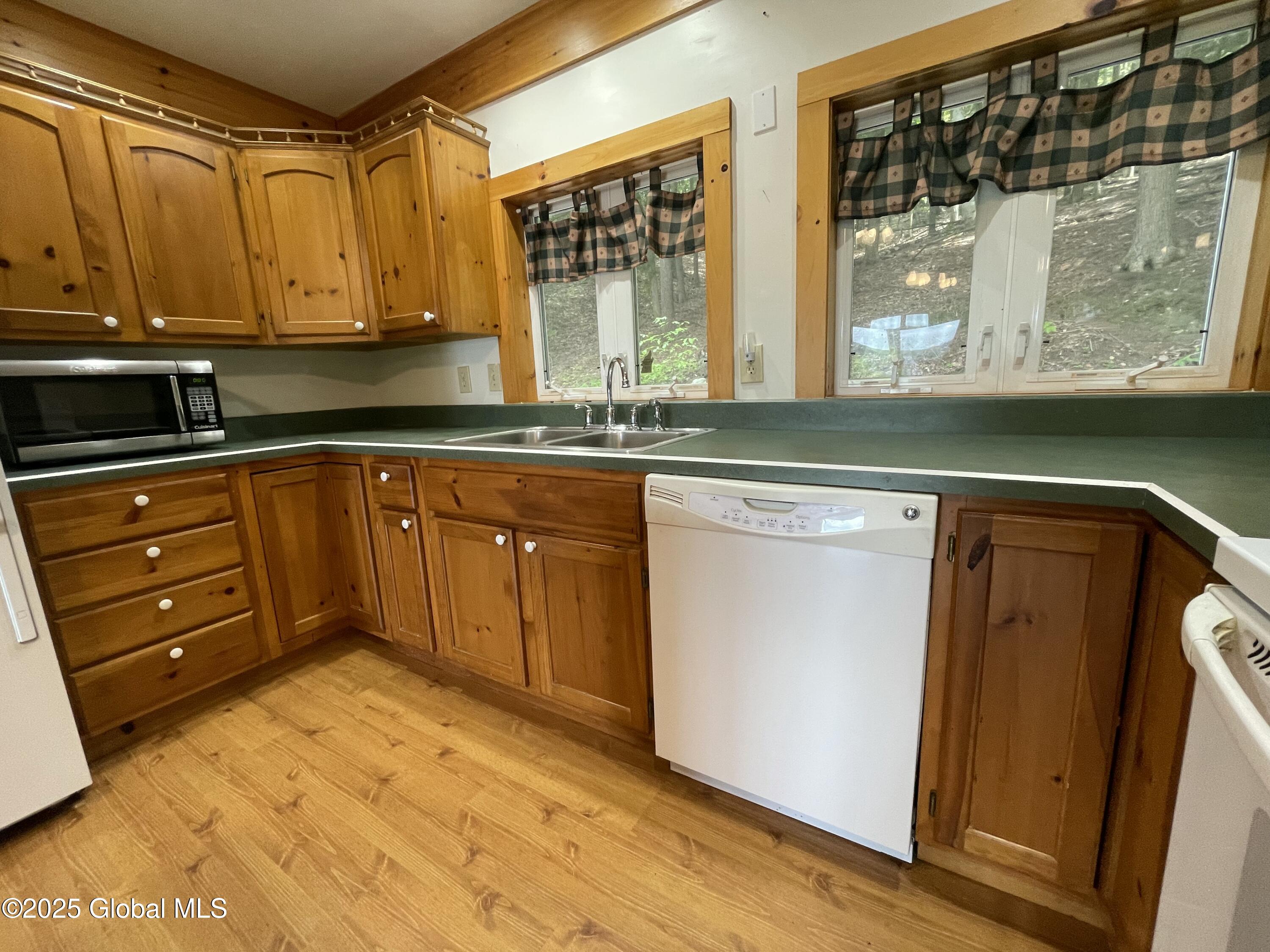 1380 S Shore Road, Hadley, New York image 23