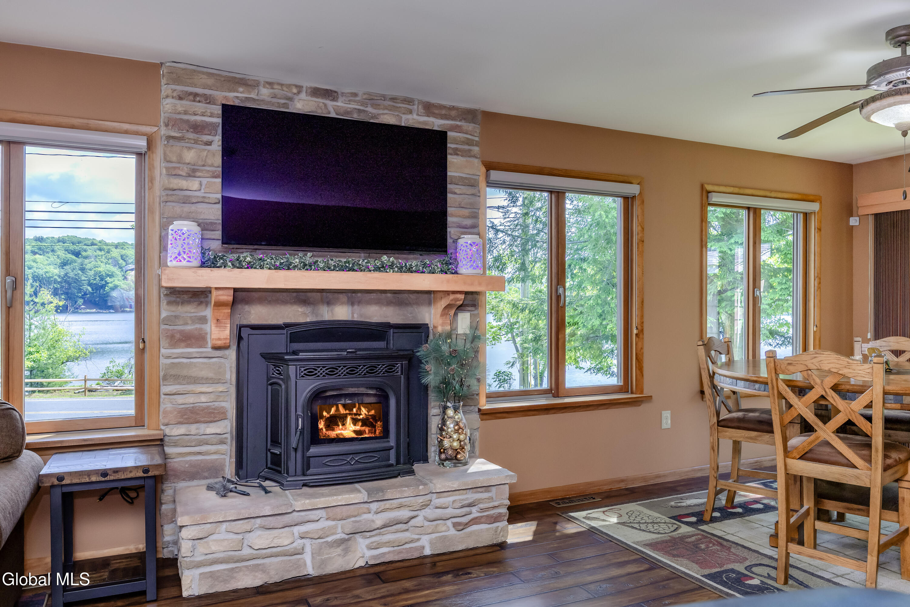 1187 Burden Lake Road
