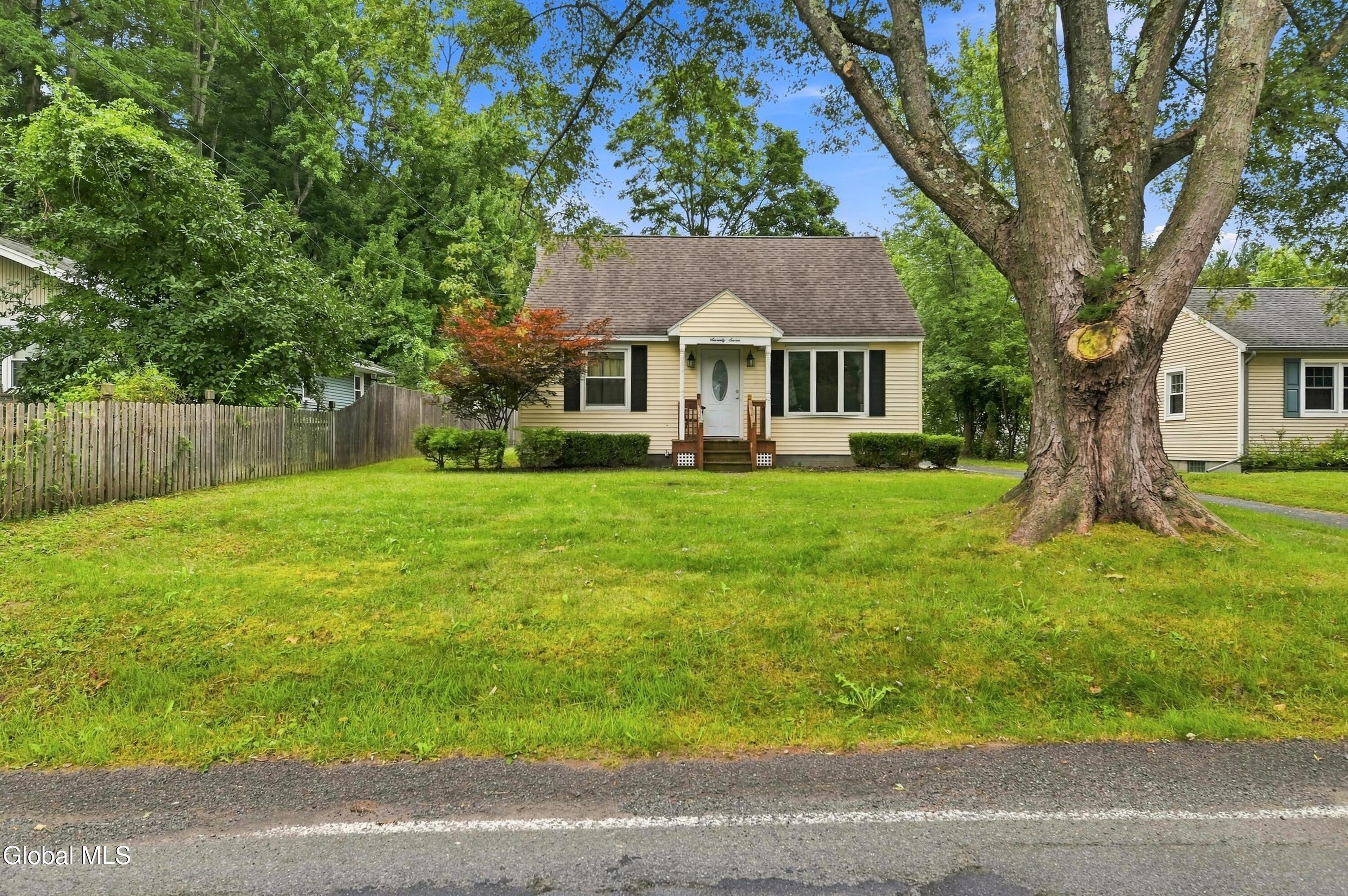 77 Willow Street