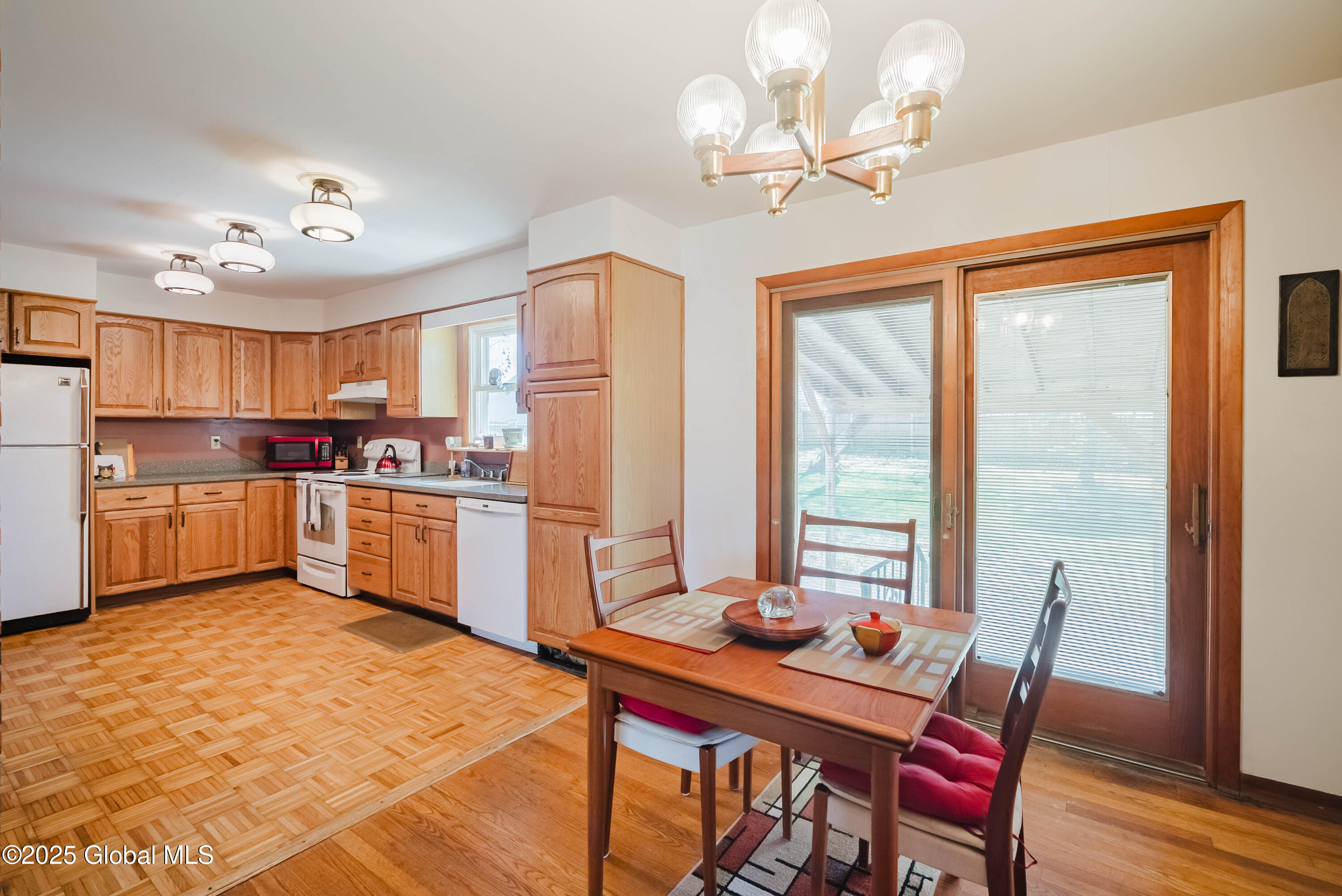 13 James Drive, Loudonville, New York image 6