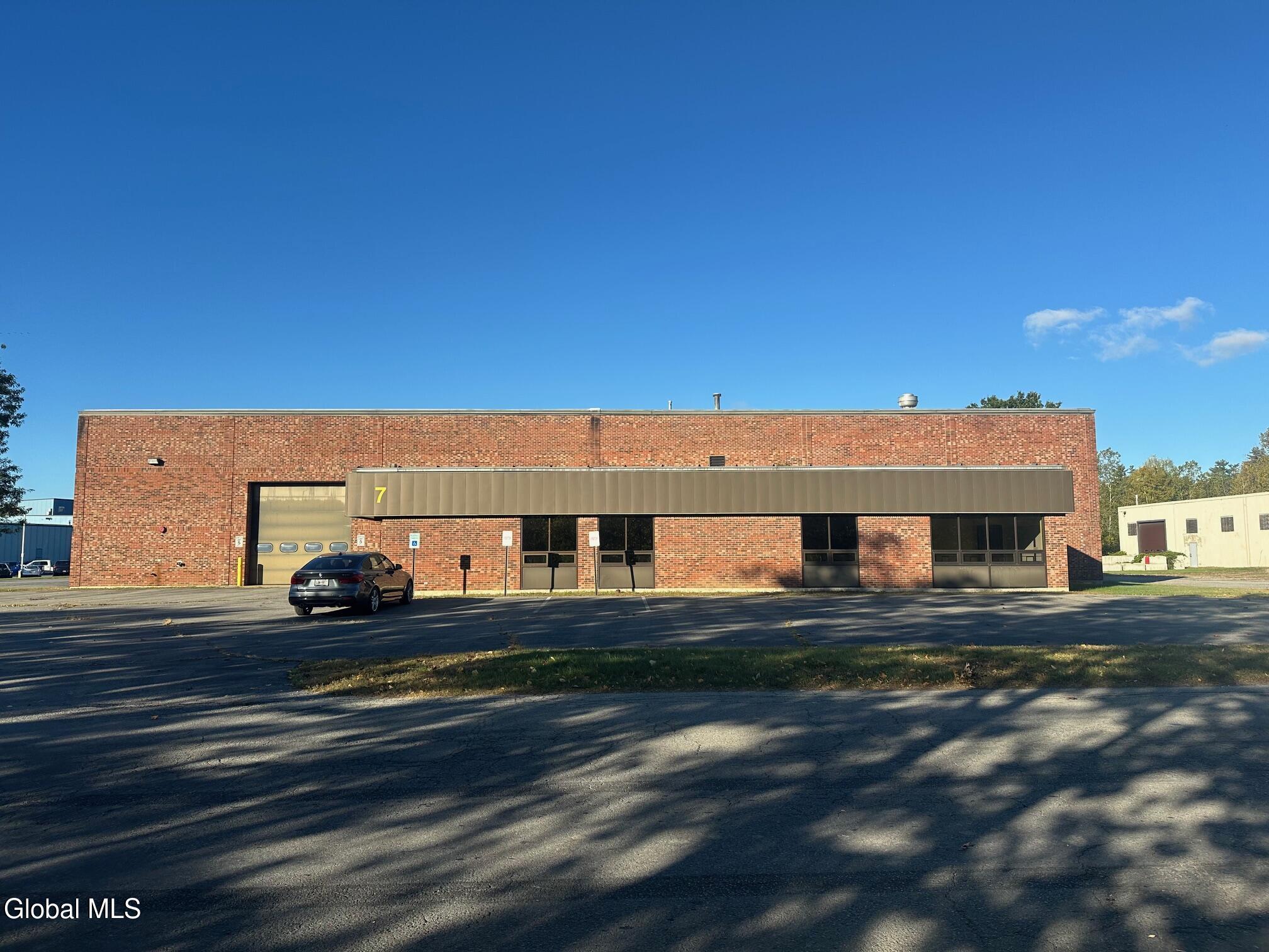 3-5-7 Pruyn's Island Drive