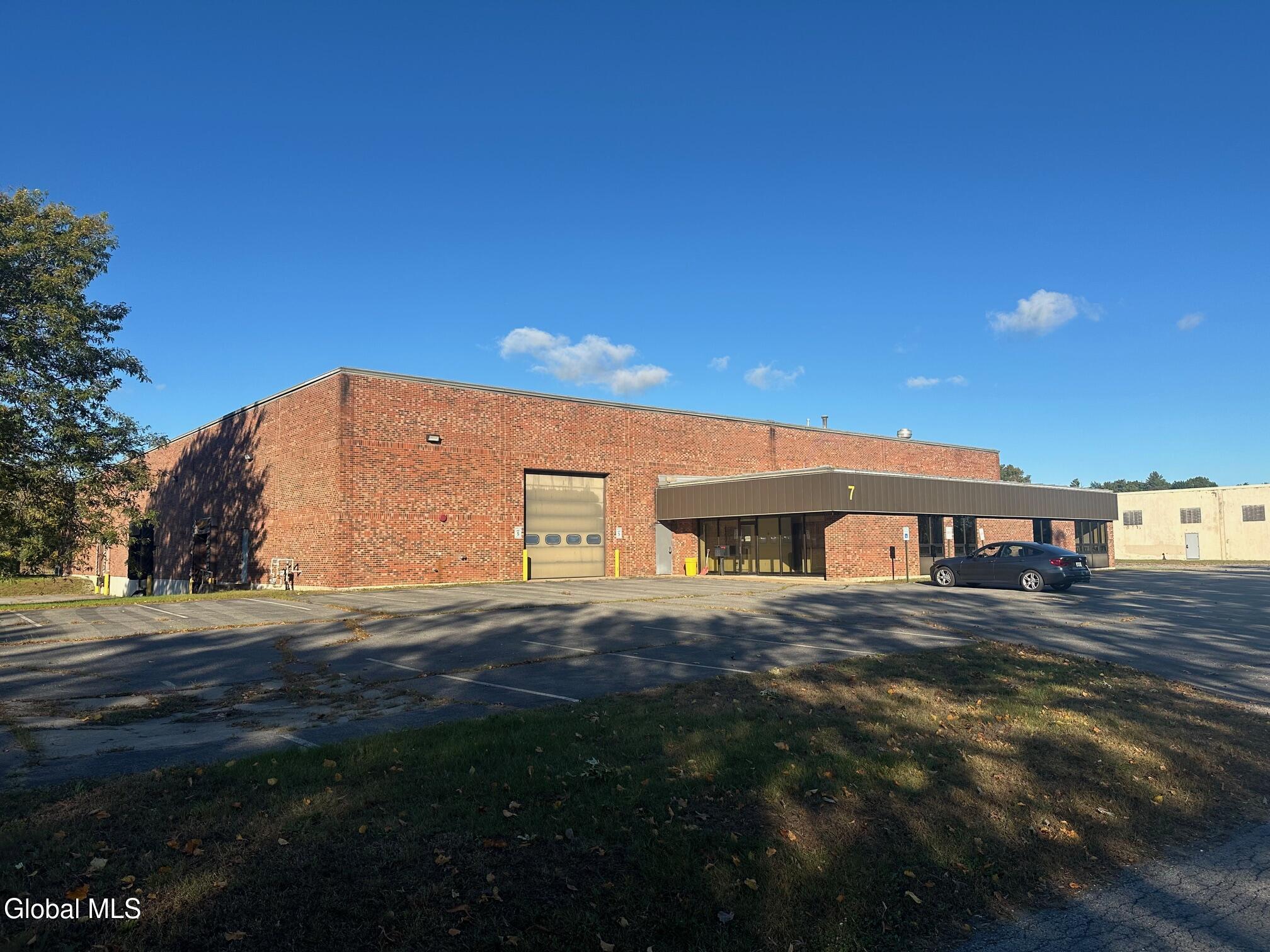 3-5-7 Pruyn's Island Drive