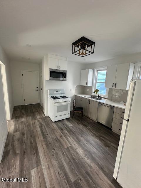 Schenectady, New York 12308, United States, 2 Bedrooms Bedrooms, ,1 BathroomBathrooms,Residential,Active,227349