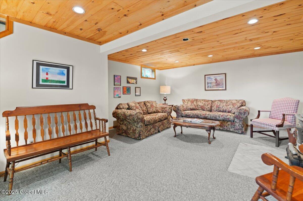 10 E Beachwood Road, Hadley, New York image 9