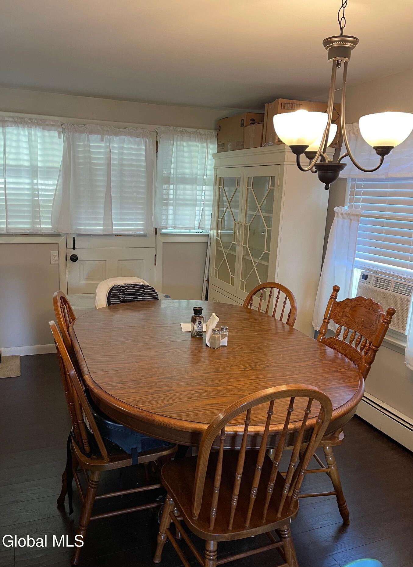 Johnstown, New York 12095, United States, 3 Bedrooms Bedrooms, ,2 BathroomsBathrooms,Residential,Active,206340