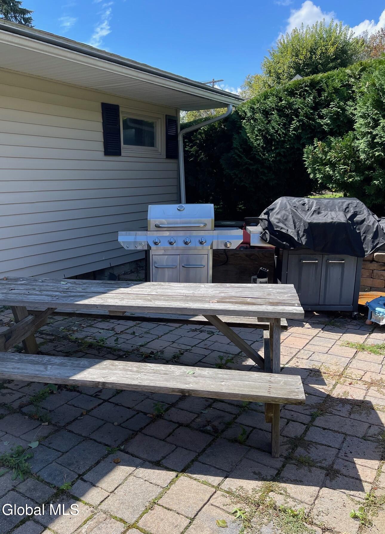 Johnstown, New York 12095, United States, 3 Bedrooms Bedrooms, ,2 BathroomsBathrooms,Residential,Active,206340