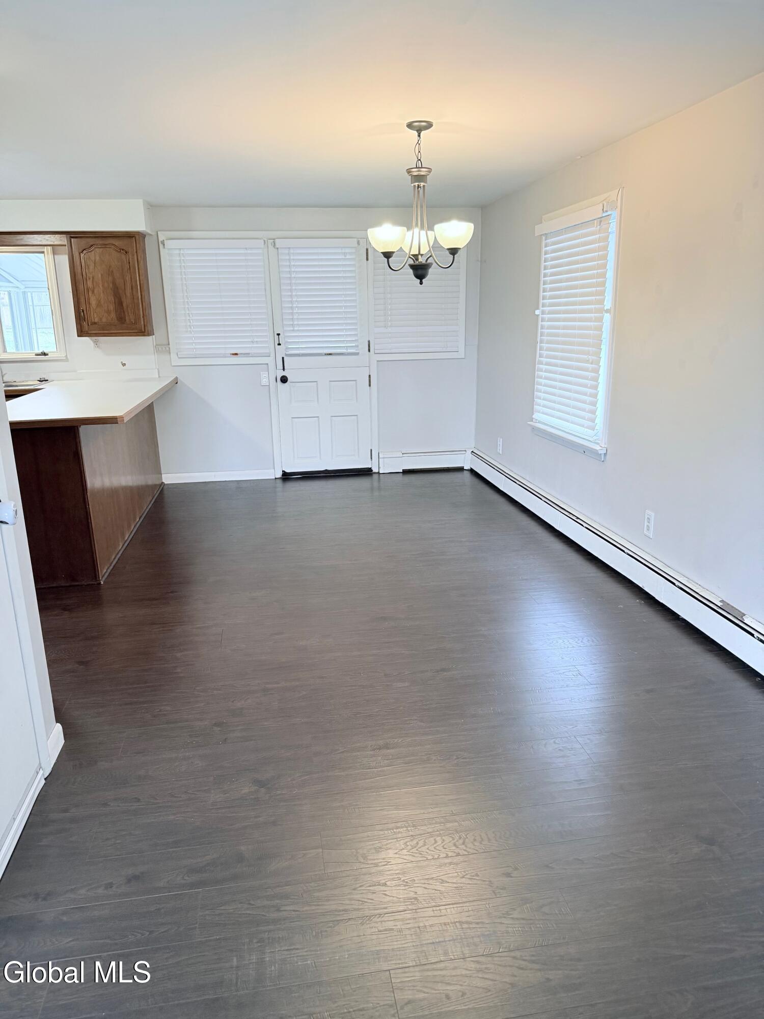 Johnstown, New York 12095, United States, 3 Bedrooms Bedrooms, ,2 BathroomsBathrooms,Residential,Active,206340