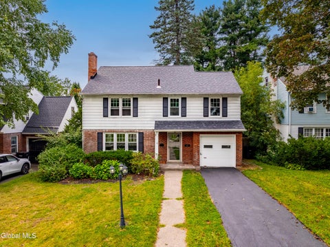 Homes For Sale - 47 Pointview Drive<br/> Rensselaer County, Troy, NY 12180