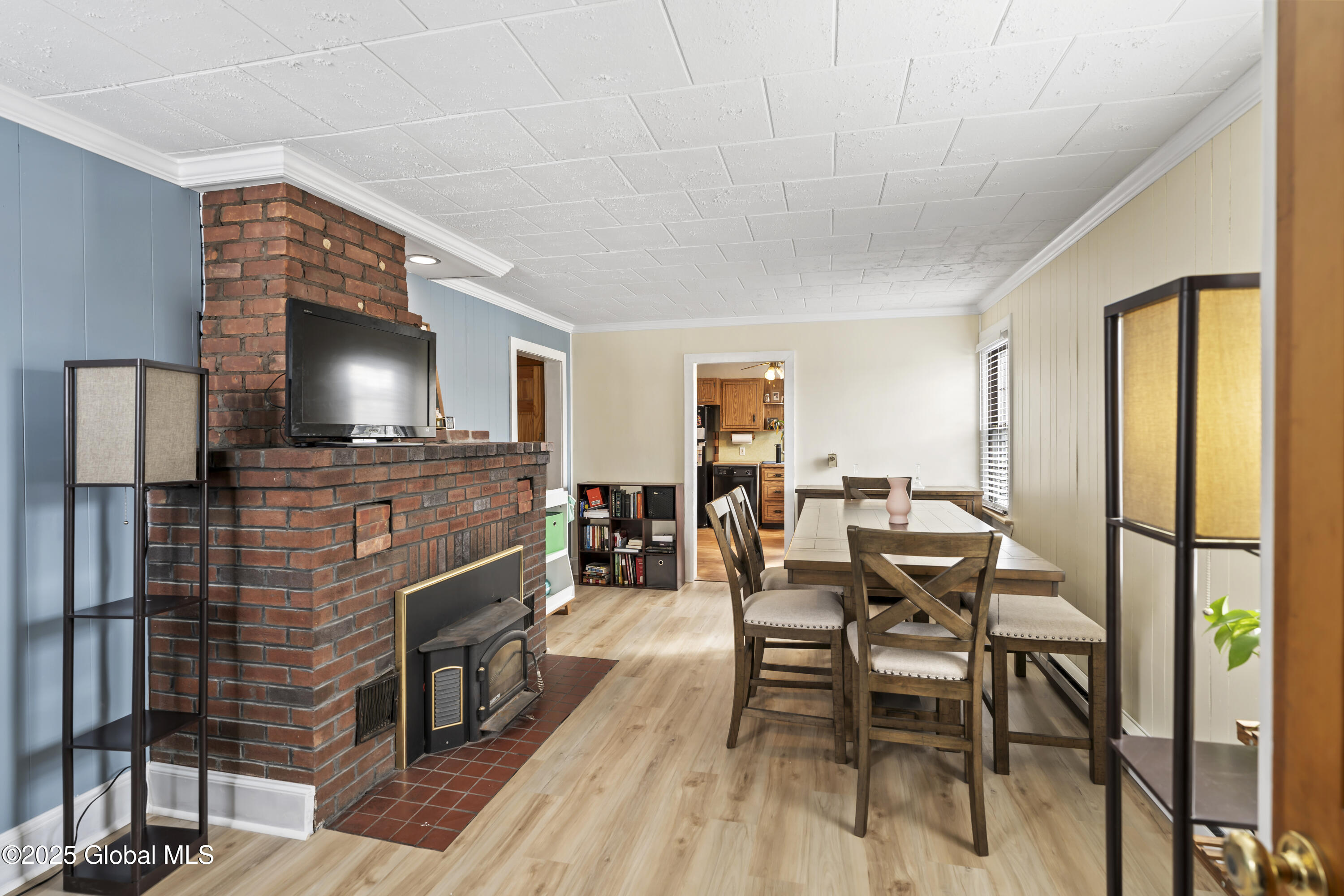 13 Carlisle Court, Albany, New York image 6
