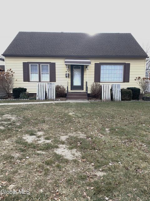 Photo of 15 Grounds Place, Albany, NY 12205 (MLS # 202531140)