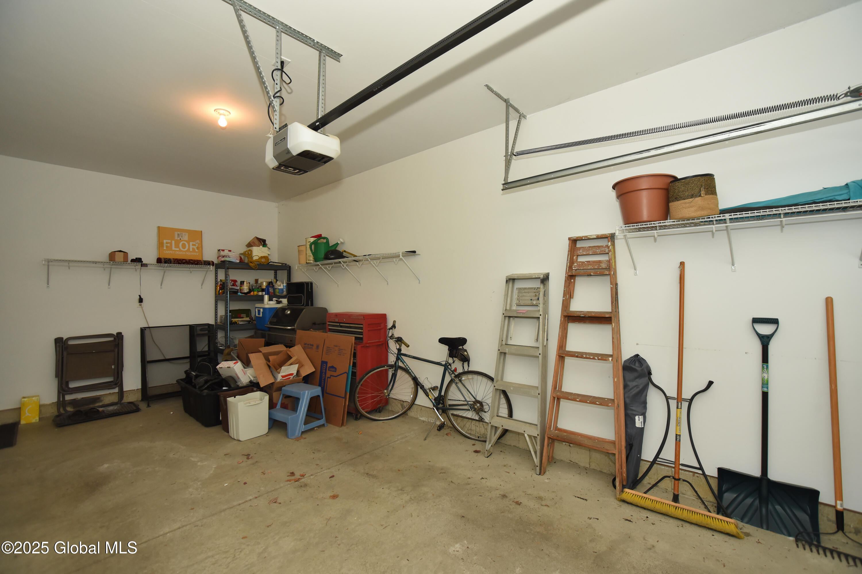 509 Lois Lane, Schenectady, New York image 35