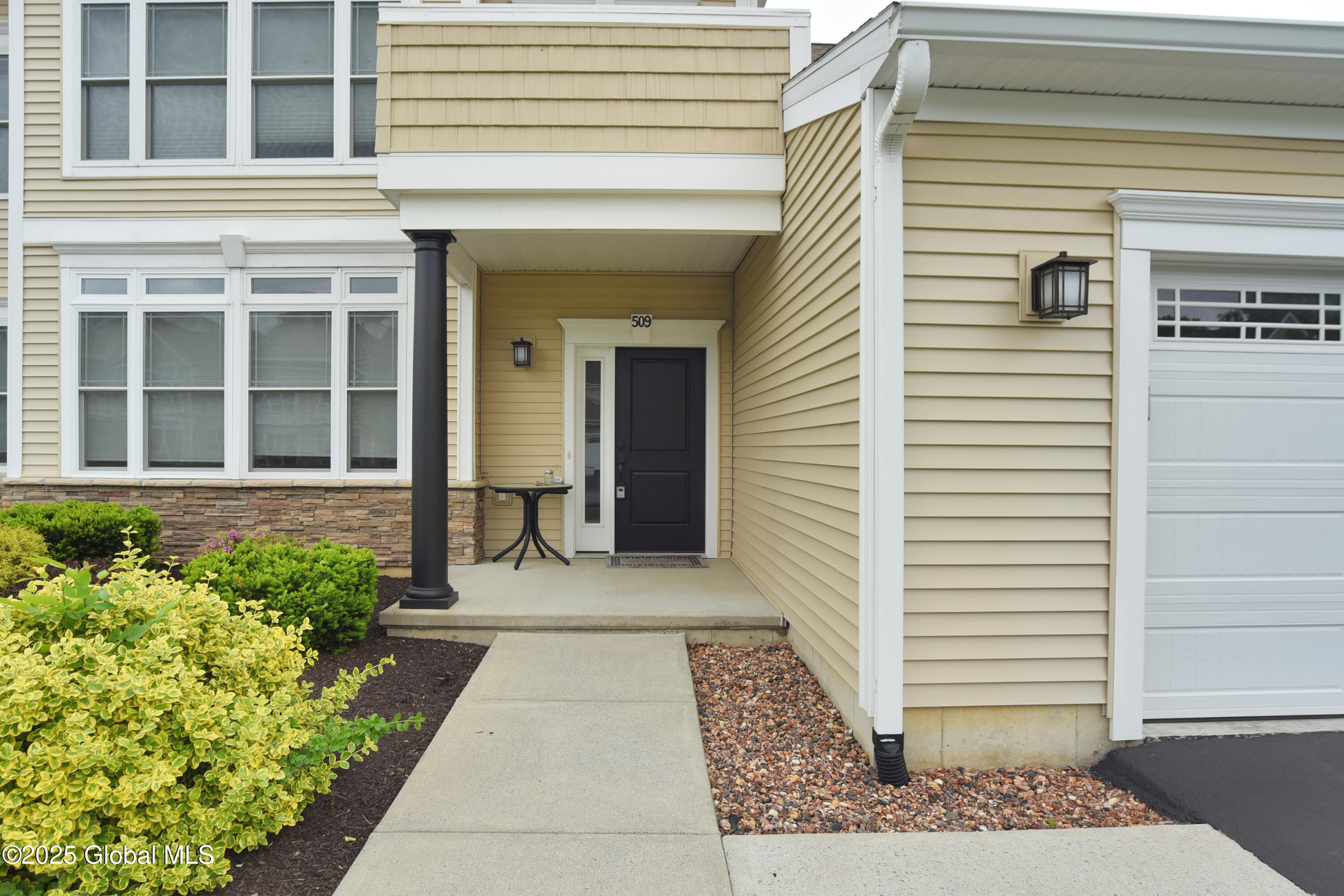 509 Lois Lane, Schenectady, New York image 1