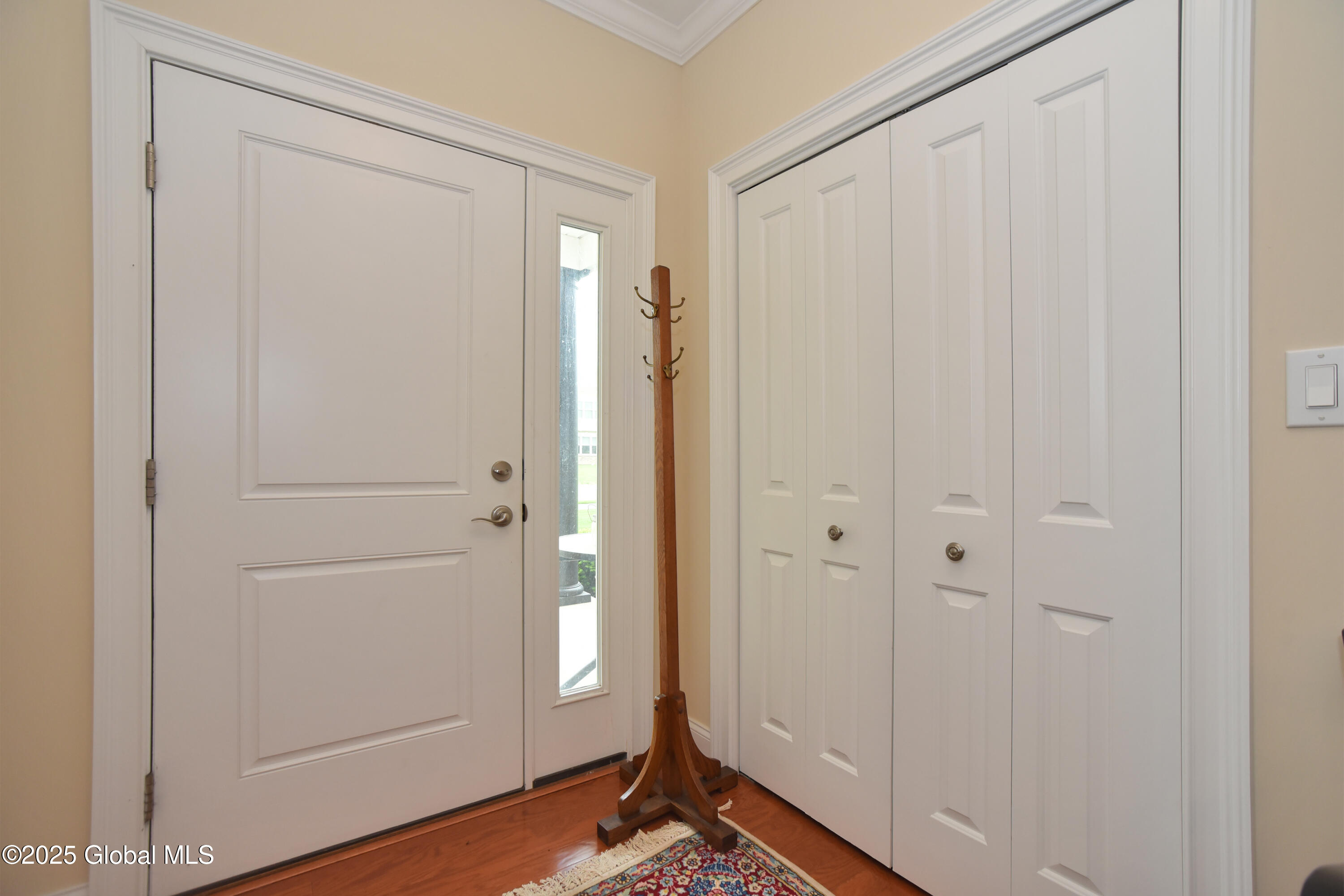 509 Lois Lane, Schenectady, New York image 3