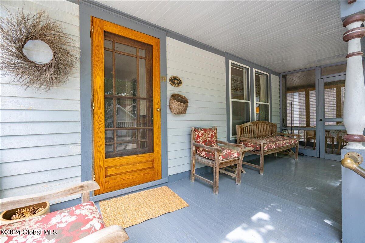 19 George Street, Saratoga Springs, New York image 6