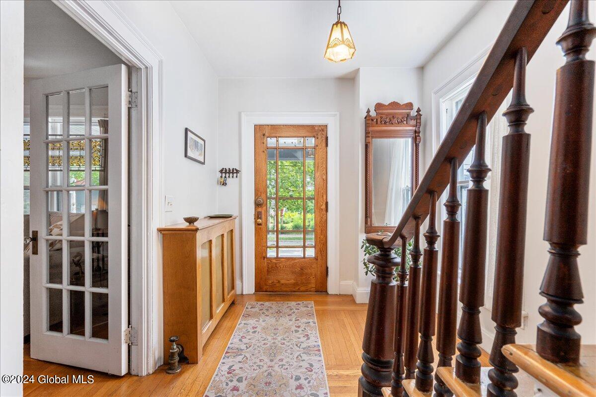 19 George Street, Saratoga Springs, New York image 9