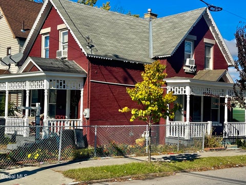 Photo of 863 Emmett Street, Schenectady, NY 12307 (MLS # 202628165)