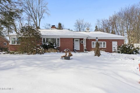 Photo of 173 Marshall Avenue, Schenectady, NY 12304 (MLS # 202612435)