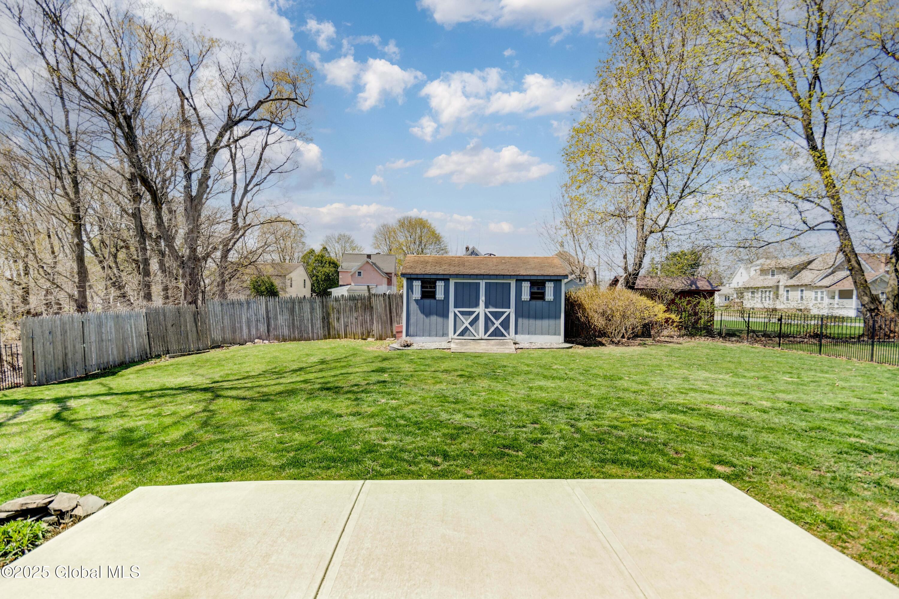 207 Frances Street, Amsterdam, New York image 12
