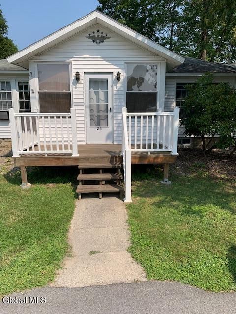 Photo of 23 Hudson Avenue, Saratoga Springs, NY 12866 (MLS # 202525852)