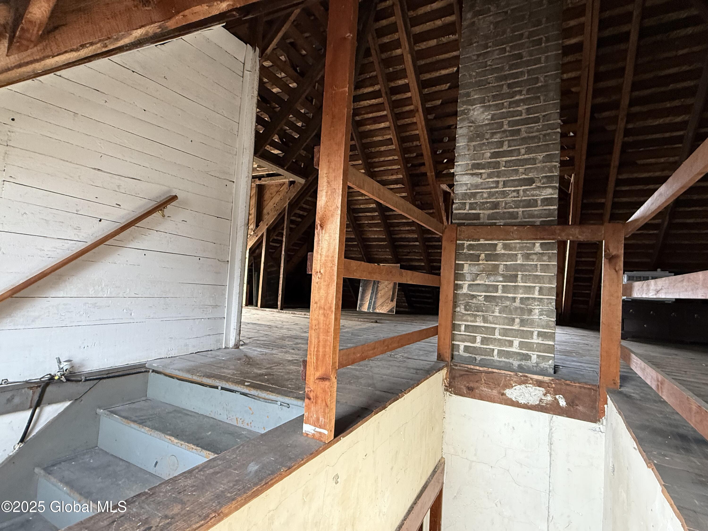 61 3rd Avenue, Gloversville, New York image 27